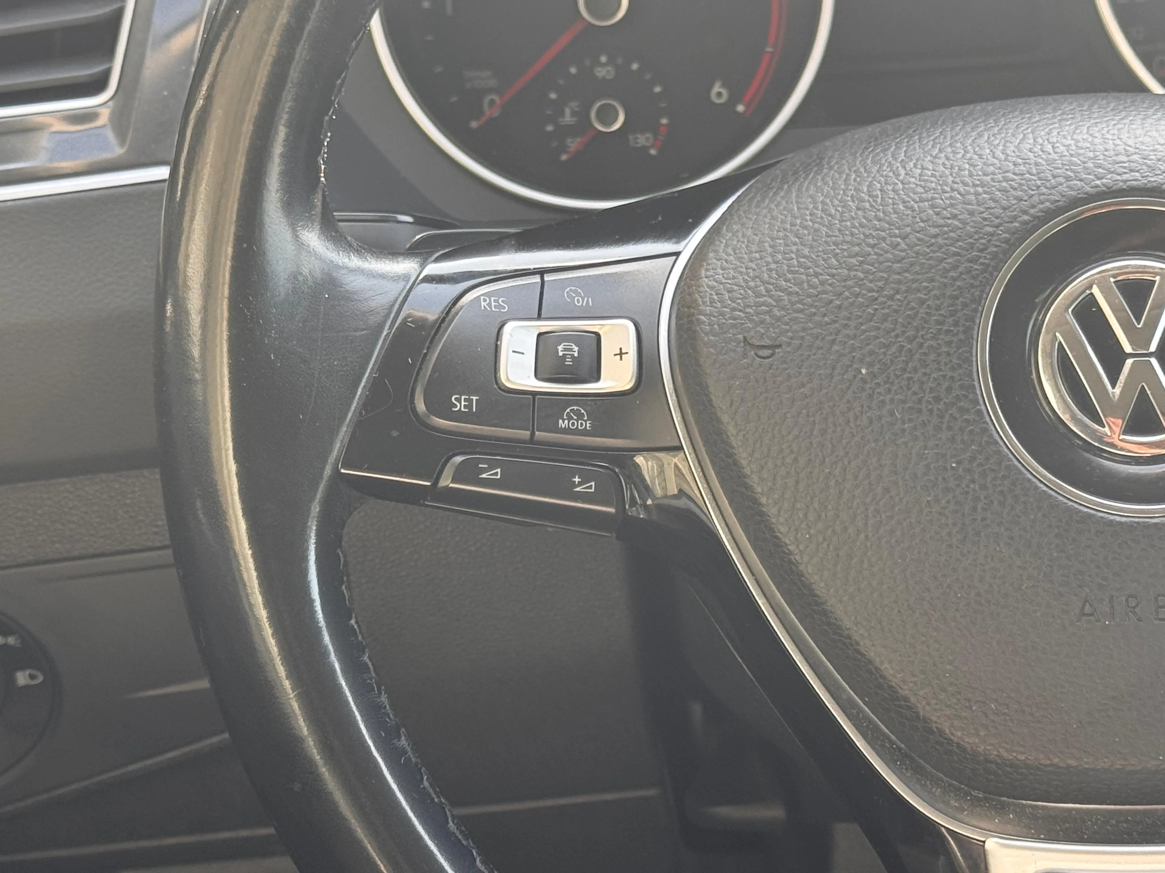 Volkswagen Tiguan Advance 2.0 TDI BMT DSG - foto 14