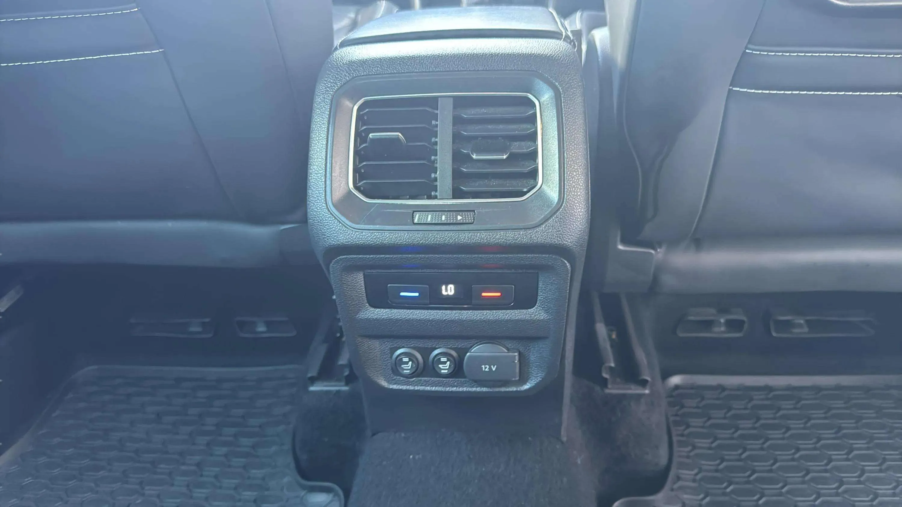 Volkswagen Tiguan Advance 2.0 TDI BMT DSG - foto 23