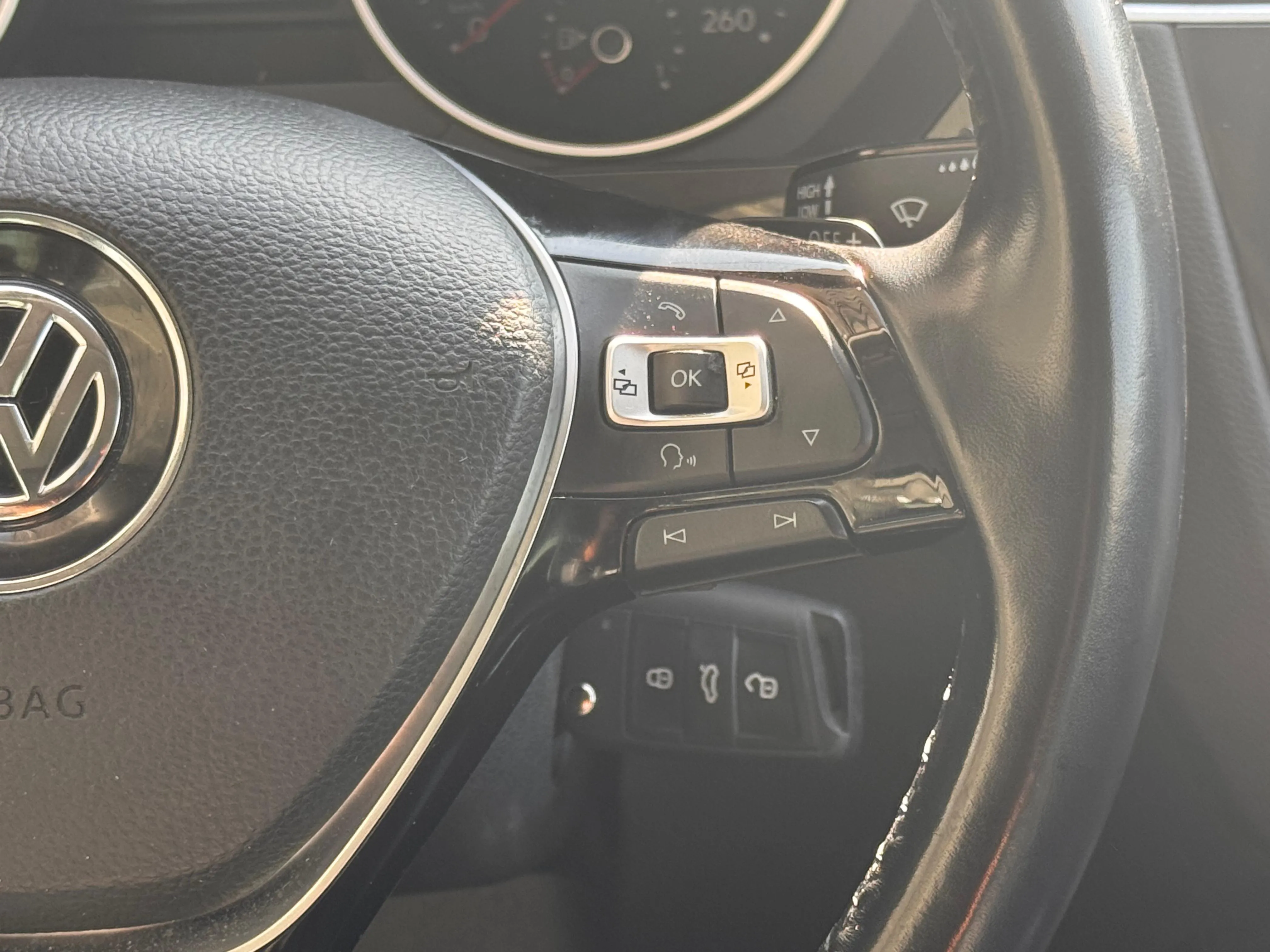 Volkswagen Tiguan Advance 2.0 TDI BMT DSG - foto 16
