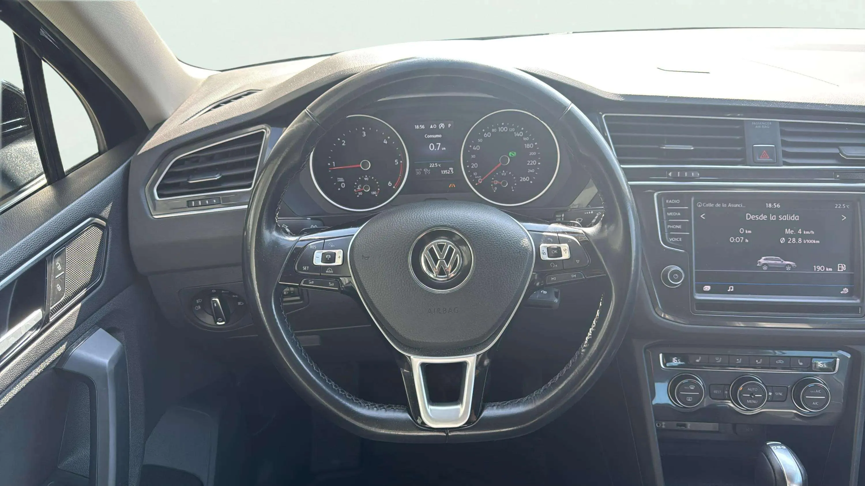 Volkswagen Tiguan Advance 2.0 TDI BMT DSG - foto 13