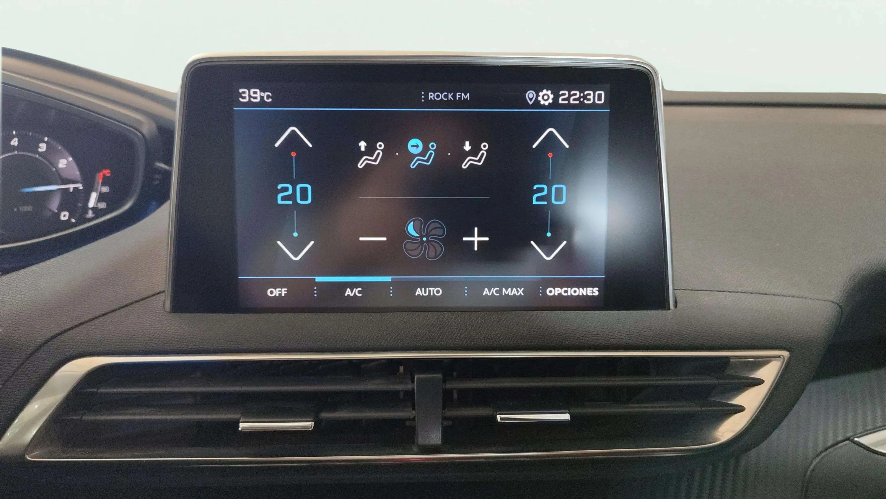 Peugeot 3008 1.2 PureTech Allure - foto 14