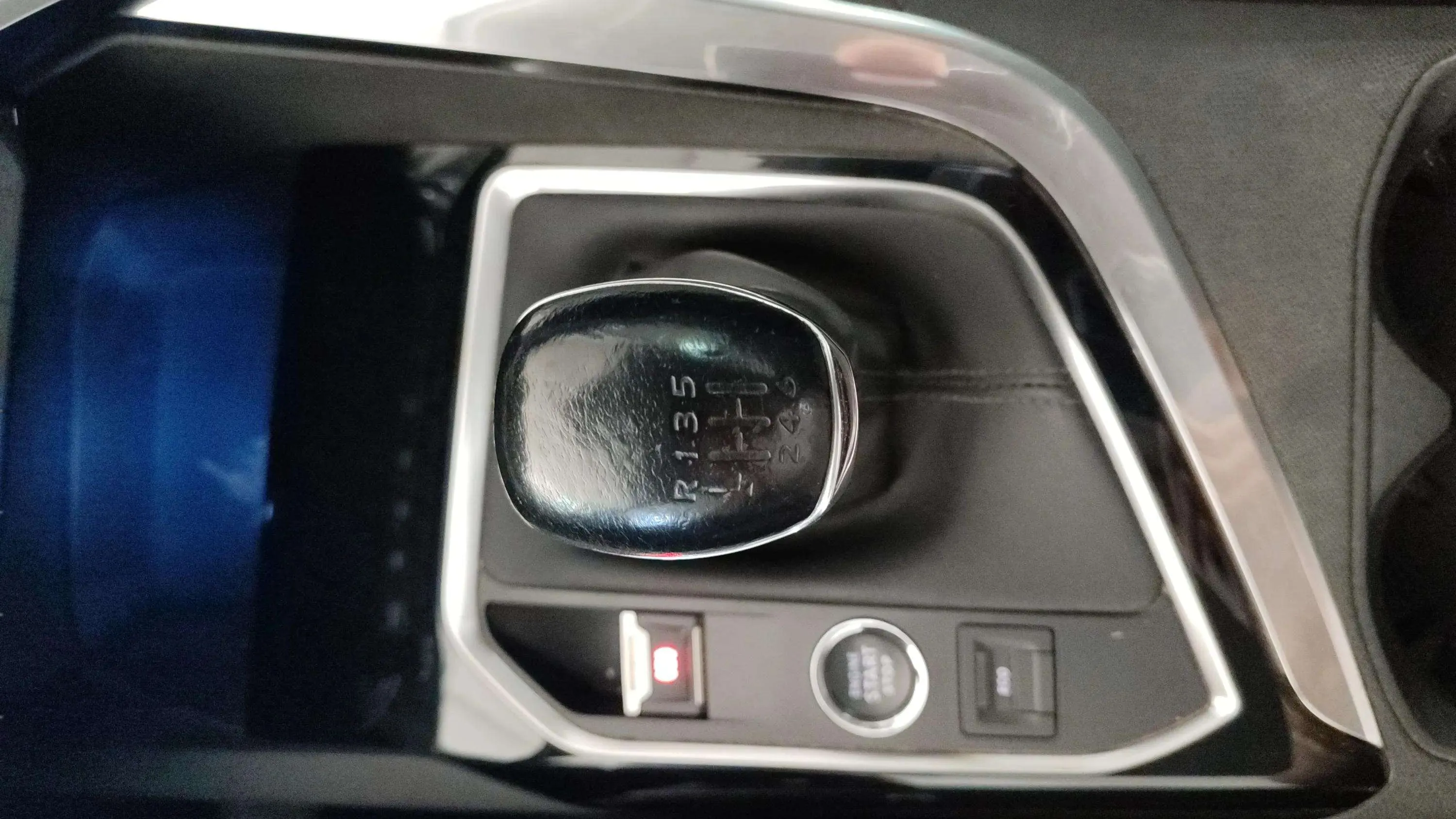 Peugeot 3008 1.2 PureTech Allure - foto 18