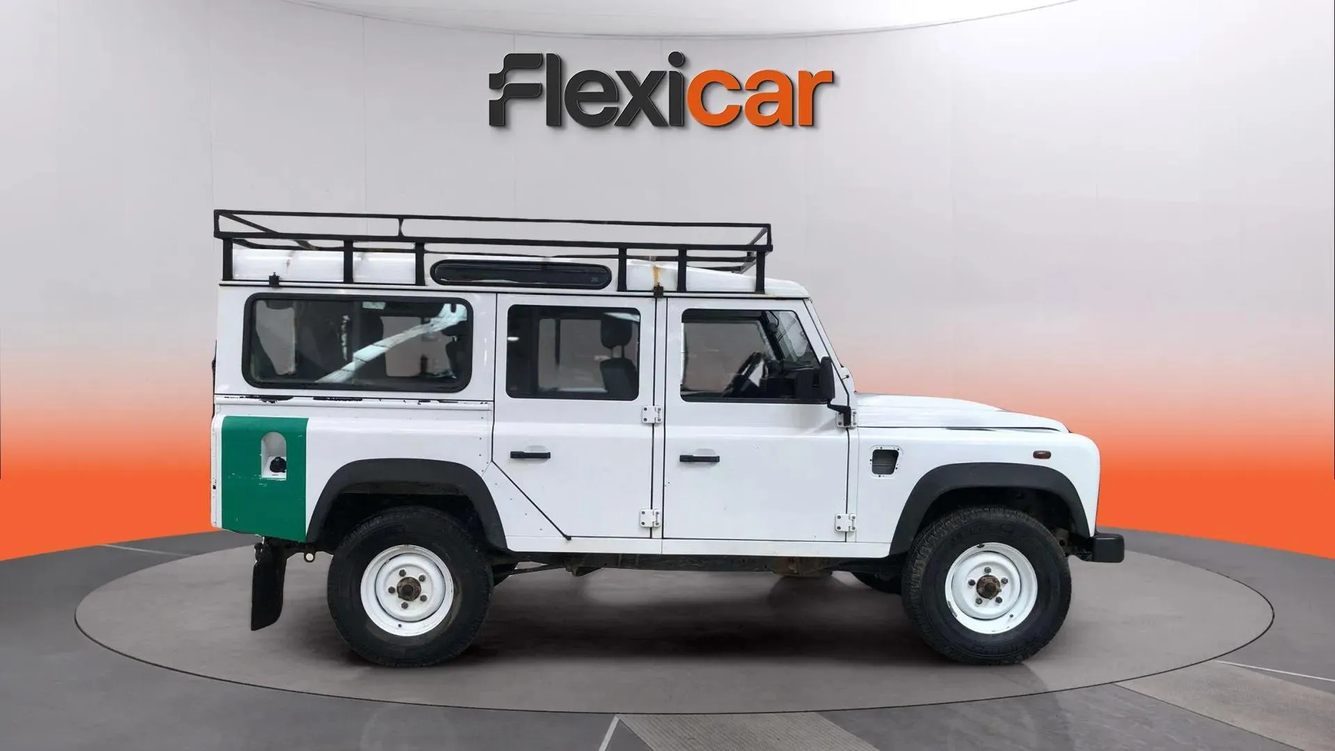 Land Rover Defender 110 SW E - foto 5