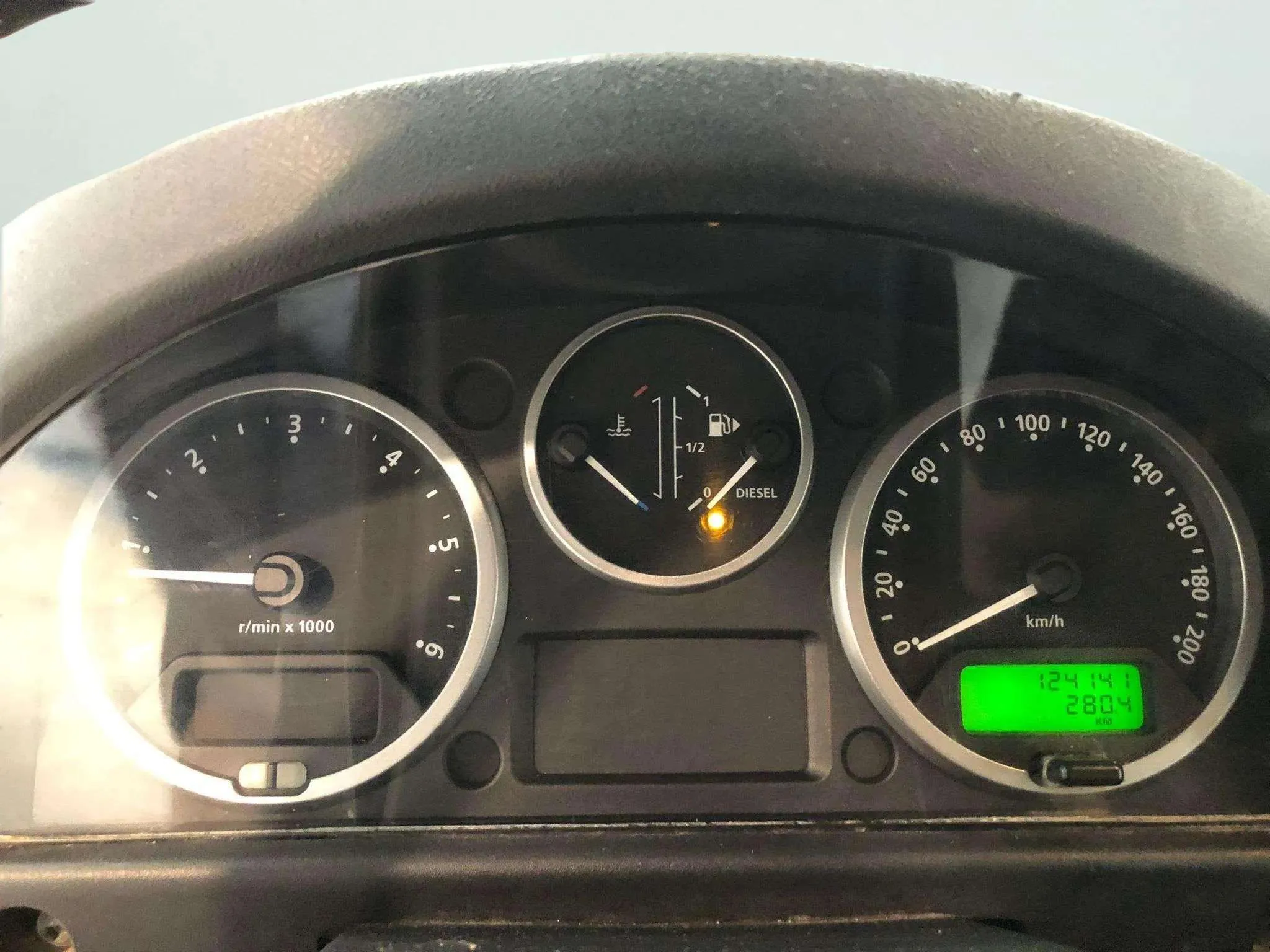 Land Rover Defender 110 SW E - foto 17