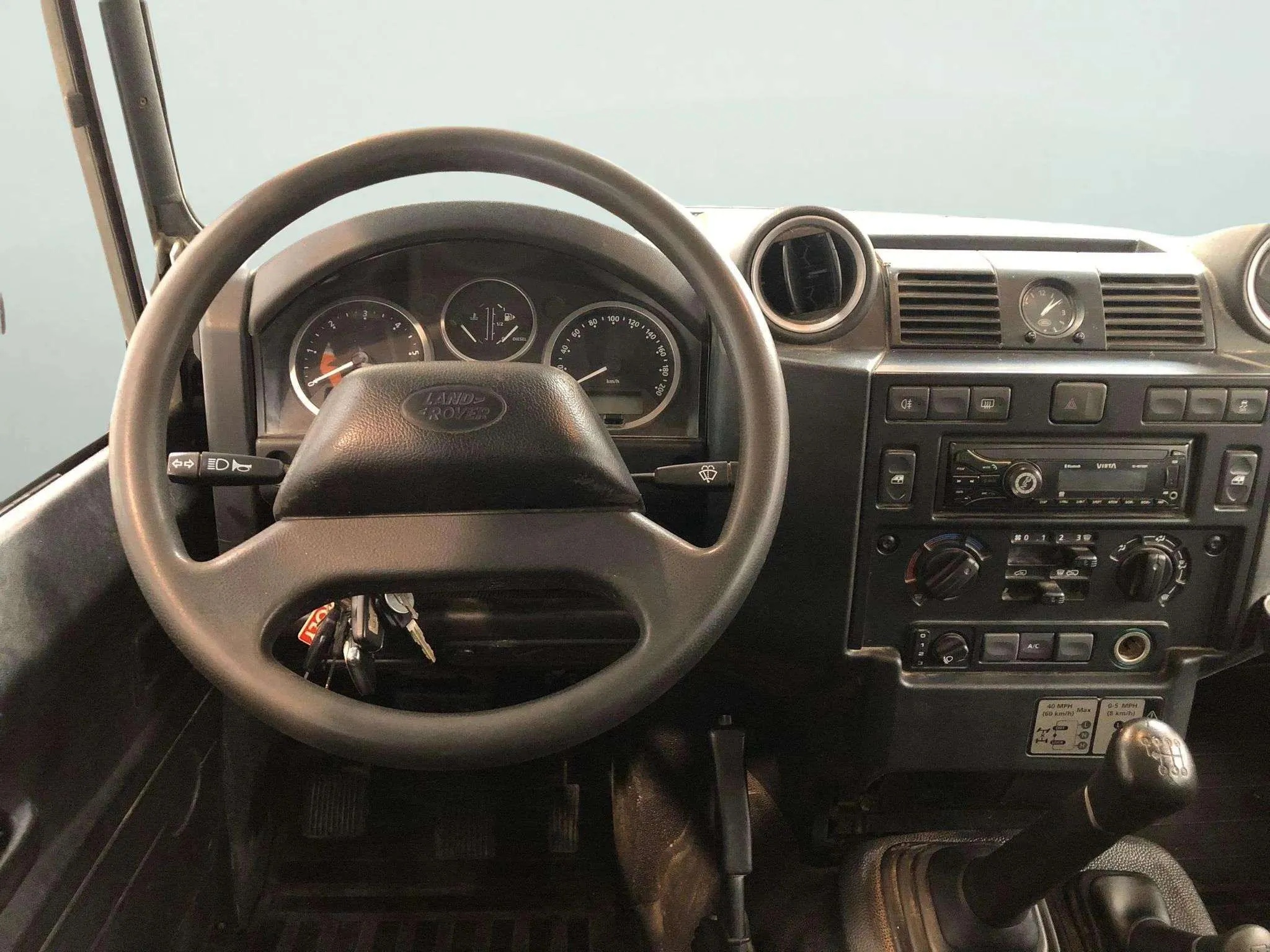 Land Rover Defender 110 SW E - foto 6