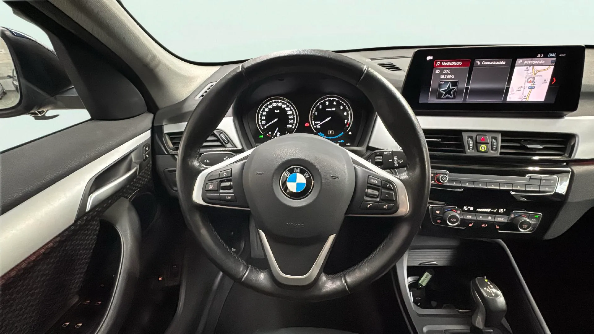BMW X1 xDrive25e - foto 14