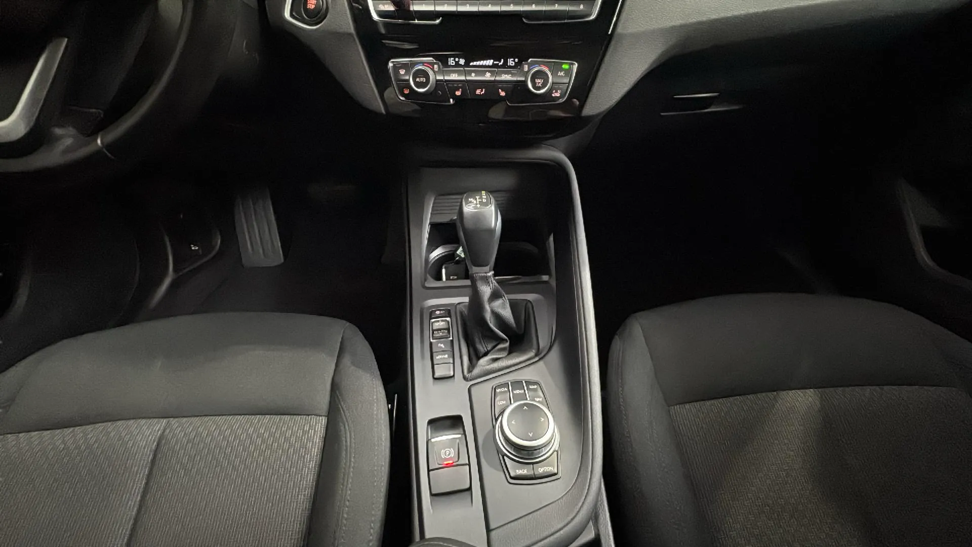 BMW X1 xDrive25e - foto 18