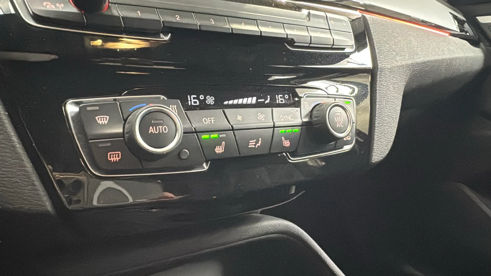 BMW X1 xDrive25e - foto 19