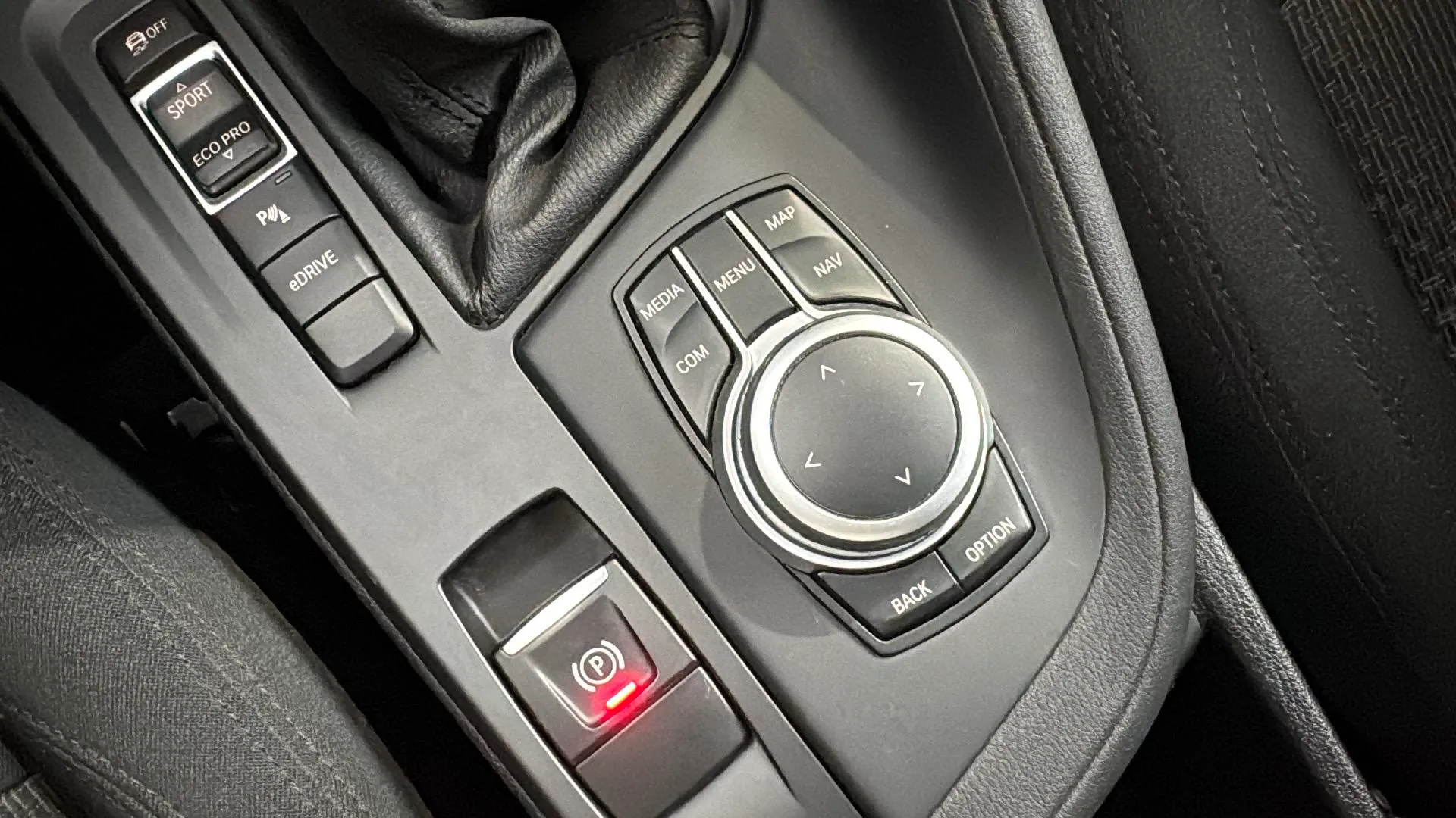 BMW X1 xDrive25e - foto 22