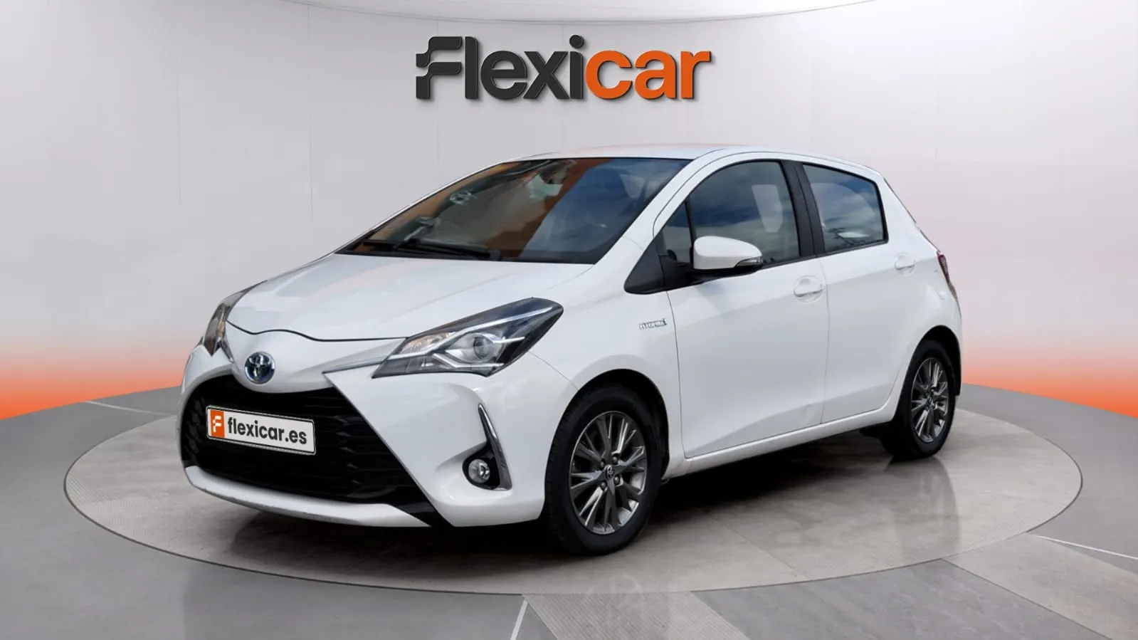 Toyota Yaris 1.5 100H Active Ecovan - foto 7