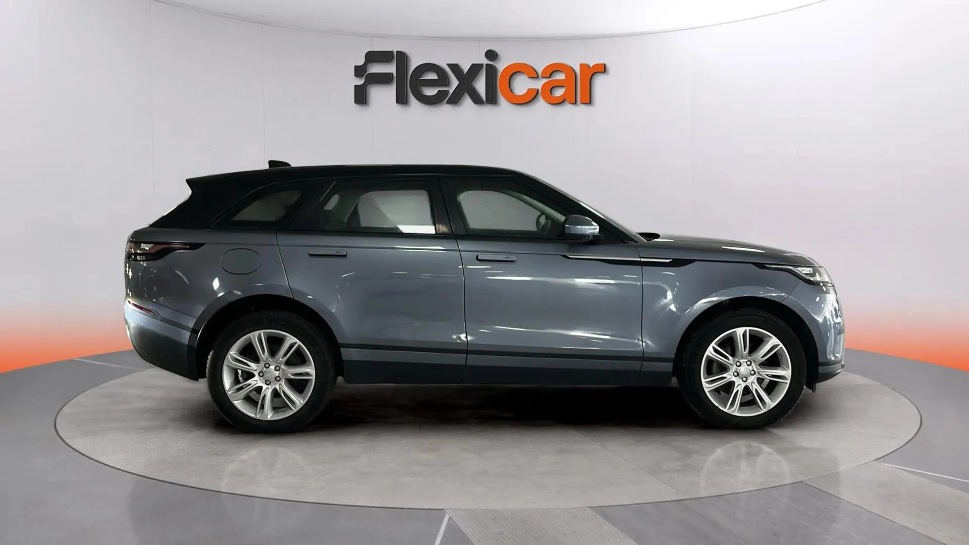 Land Rover Range Rover Velar 2.0 D180 4WD - foto 4