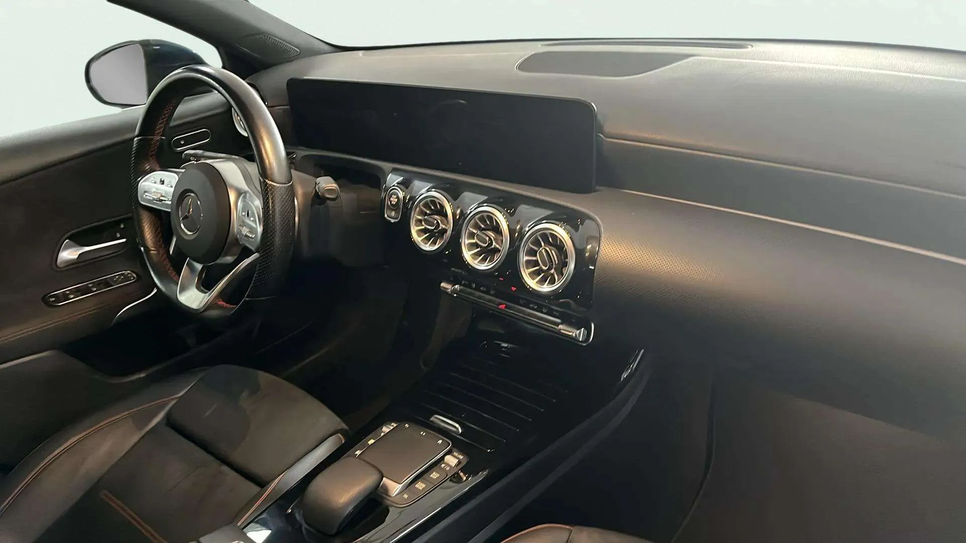 Mercedes-Benz Clase A A 200 d - foto 9