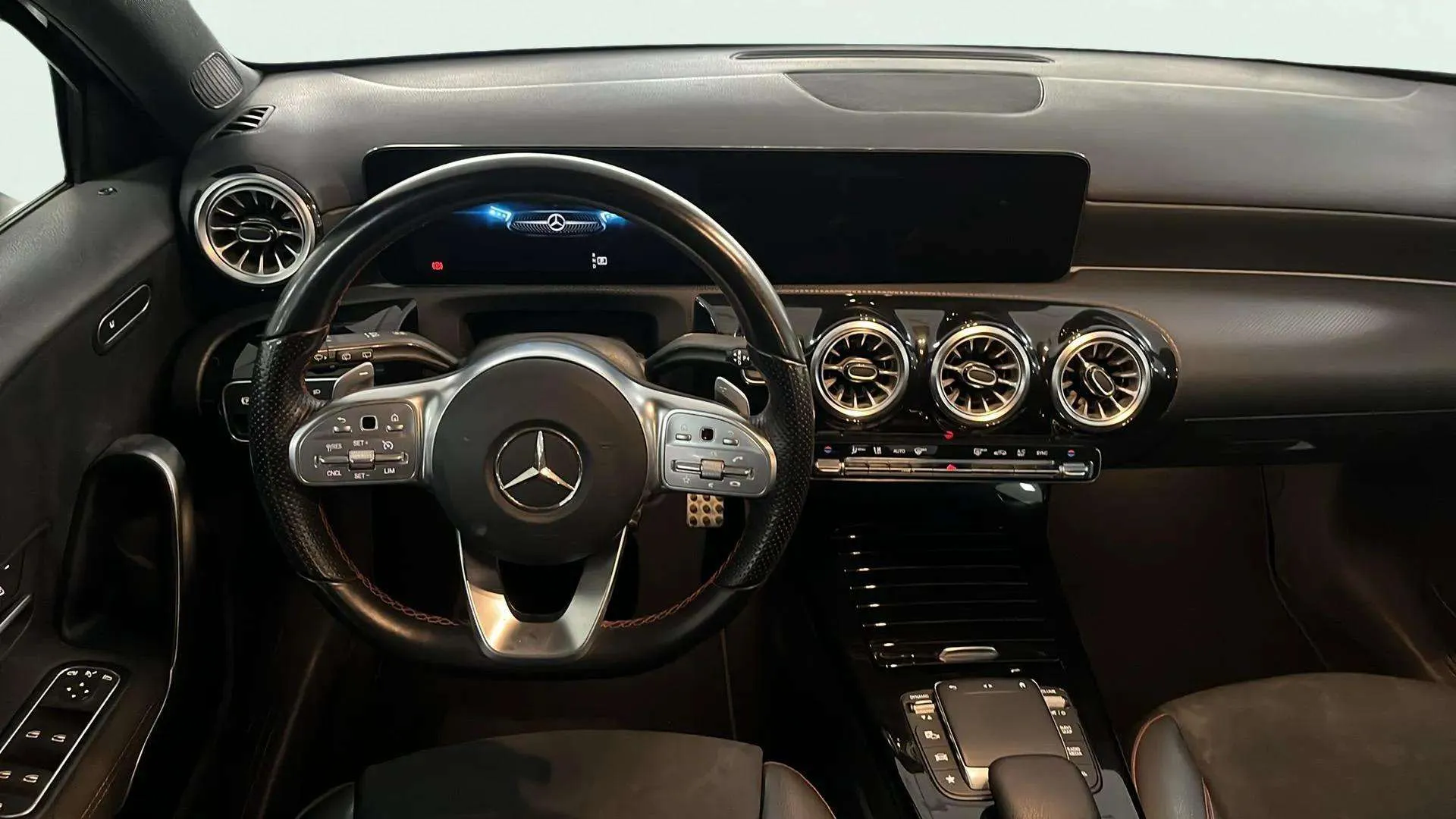 Mercedes-Benz Clase A A 200 d - foto 10