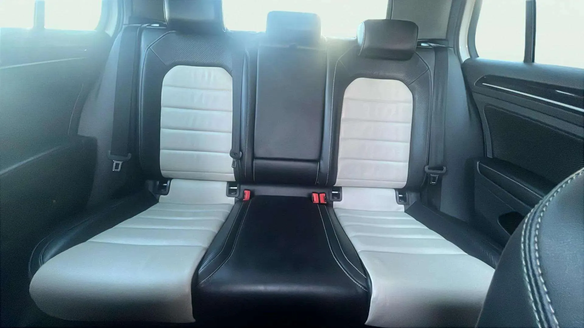 Volkswagen Golf R 2.0 TSI 4Motion DSG - foto 17