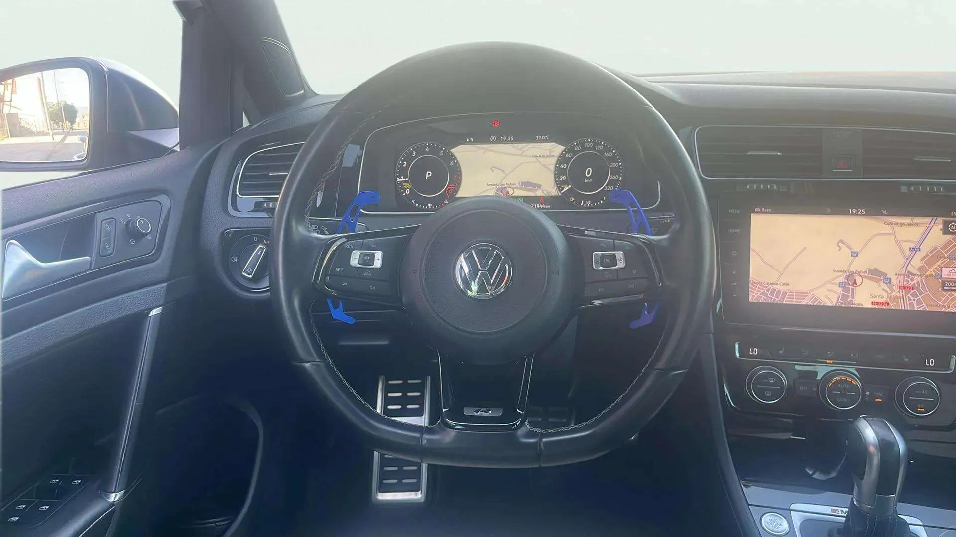 Volkswagen Golf R 2.0 TSI 4Motion DSG - foto 12