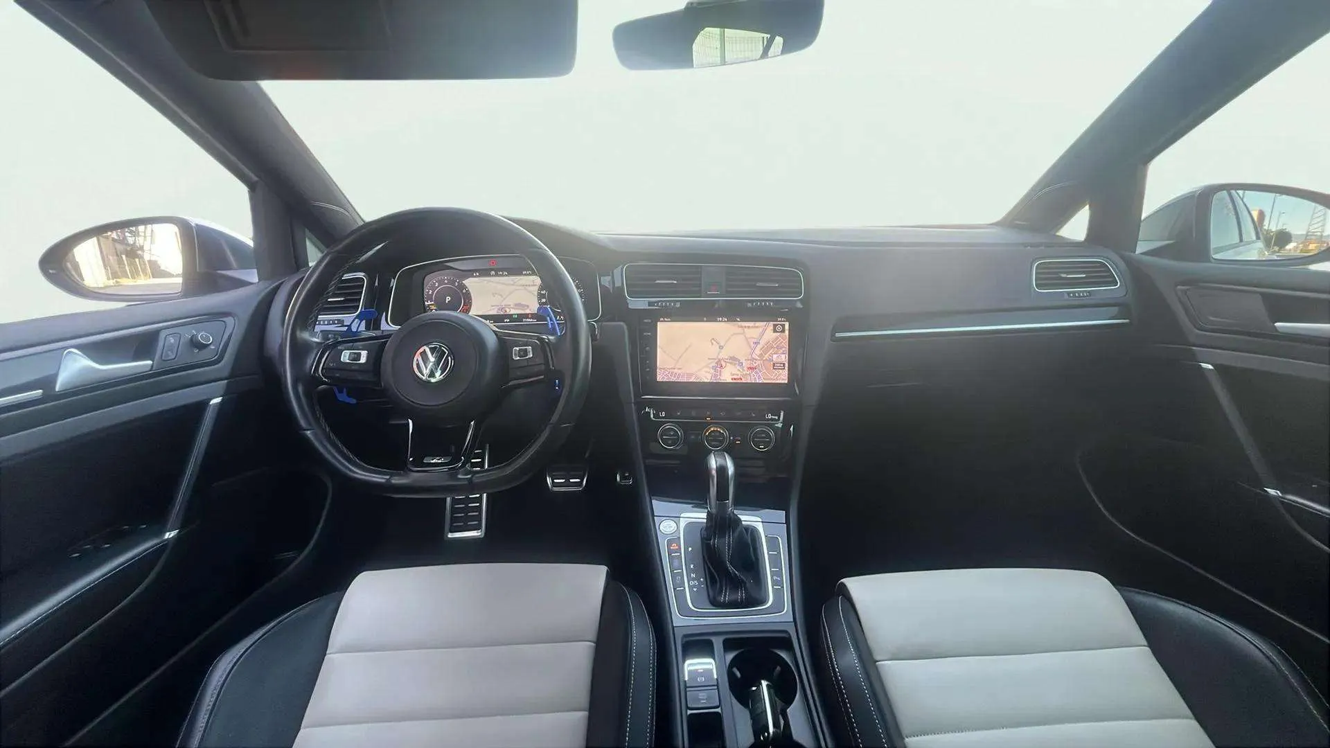 Volkswagen Golf R 2.0 TSI 4Motion DSG - foto 10