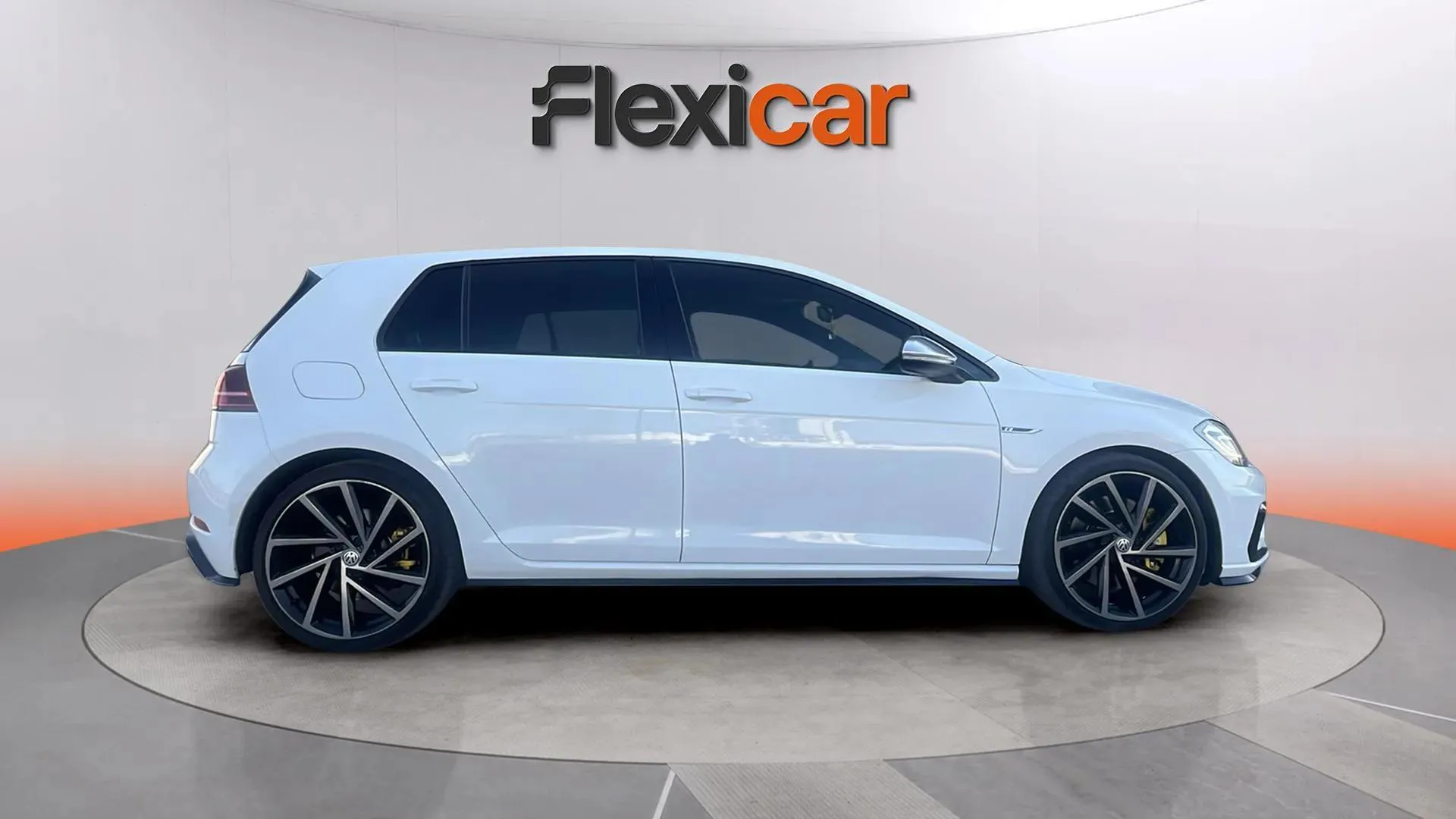 Volkswagen Golf R 2.0 TSI 4Motion DSG - foto 7