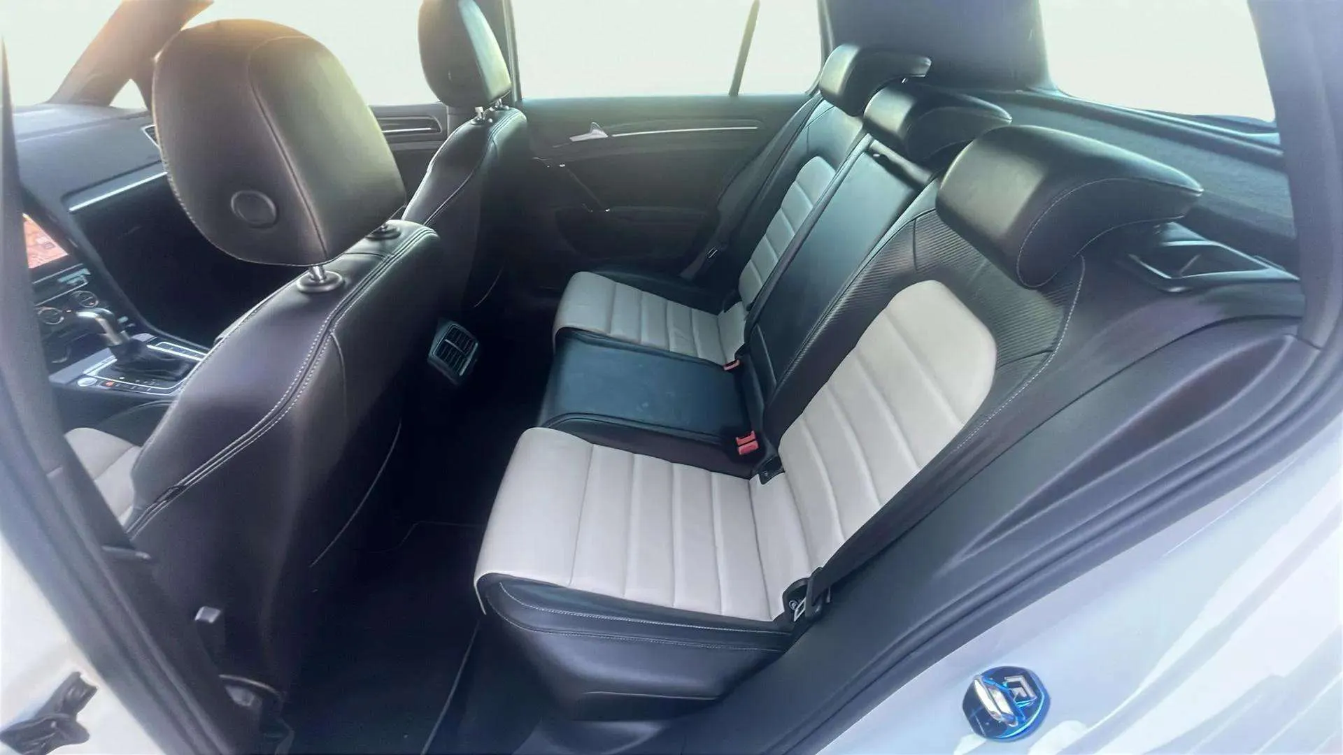 Volkswagen Golf R 2.0 TSI 4Motion DSG - foto 15