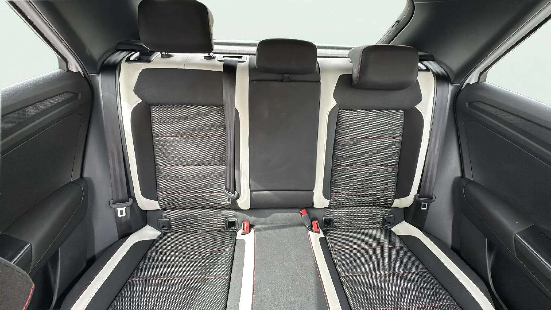 Volkswagen T-Roc Sport 2.0 TDI 4 Motion DSG - foto 11