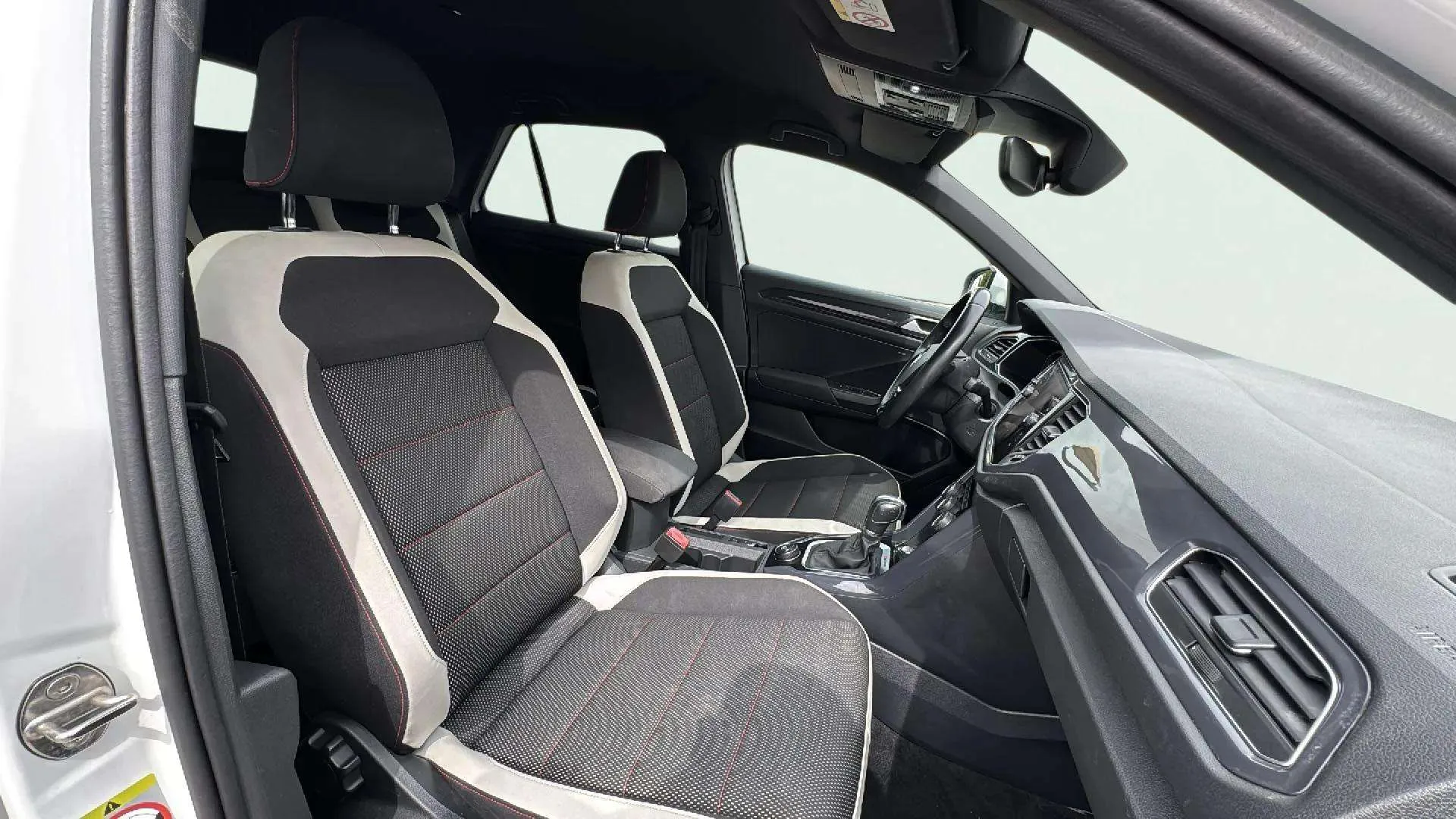 Volkswagen T-Roc Sport 2.0 TDI 4 Motion DSG - foto 10