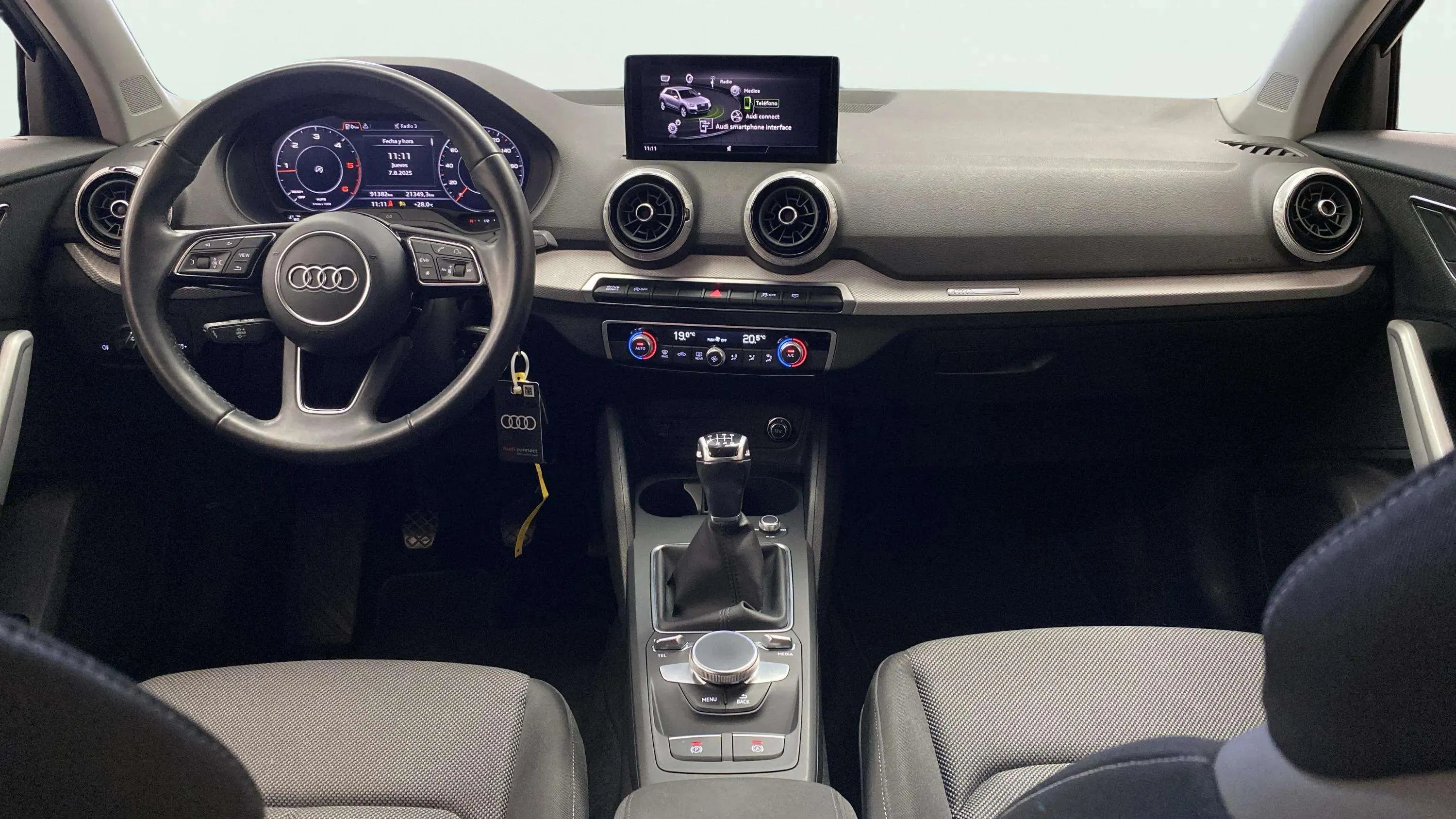 Audi Q2 S line 30 TDI - foto 23