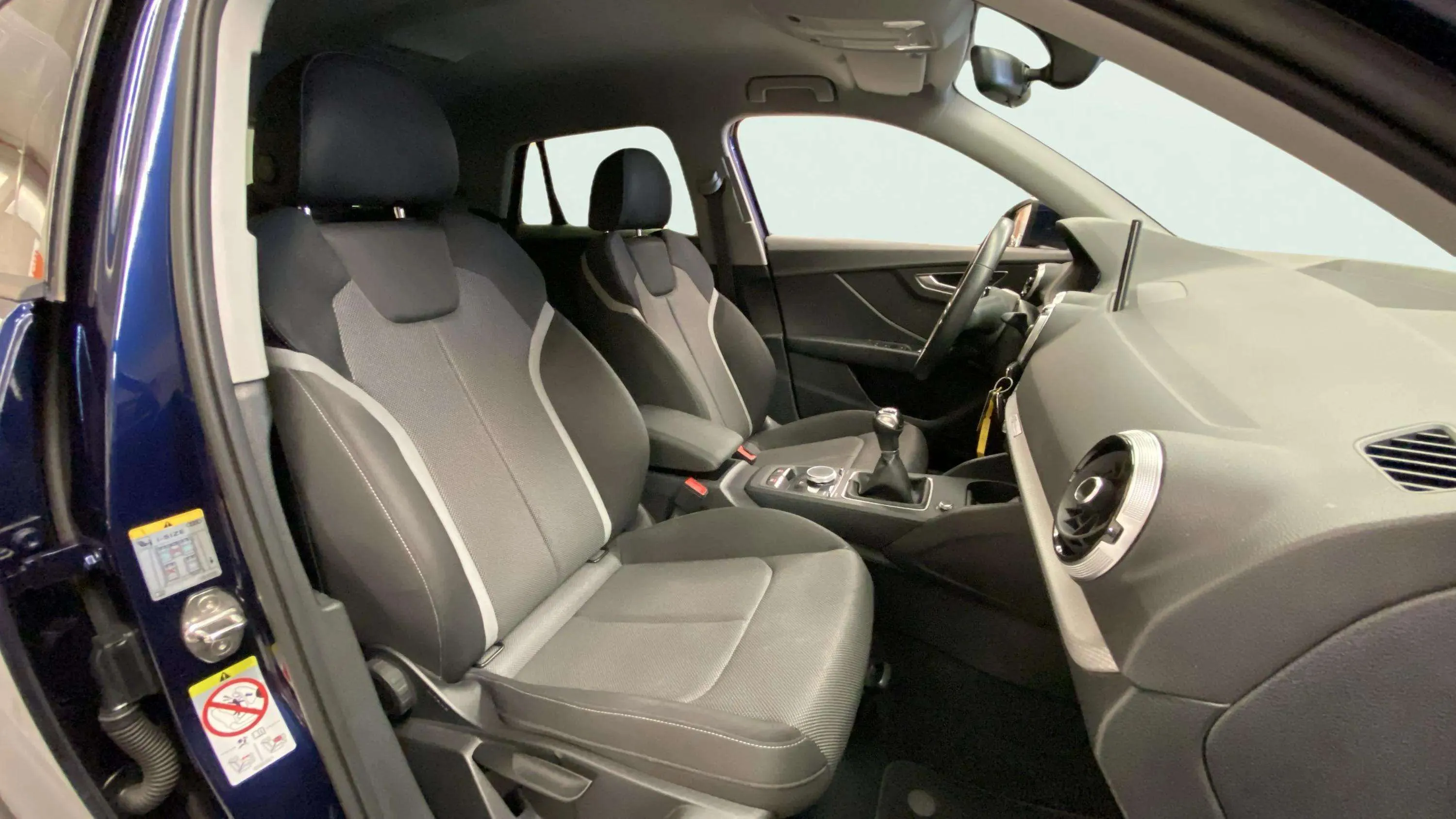 Audi Q2 S line 30 TDI - foto 10