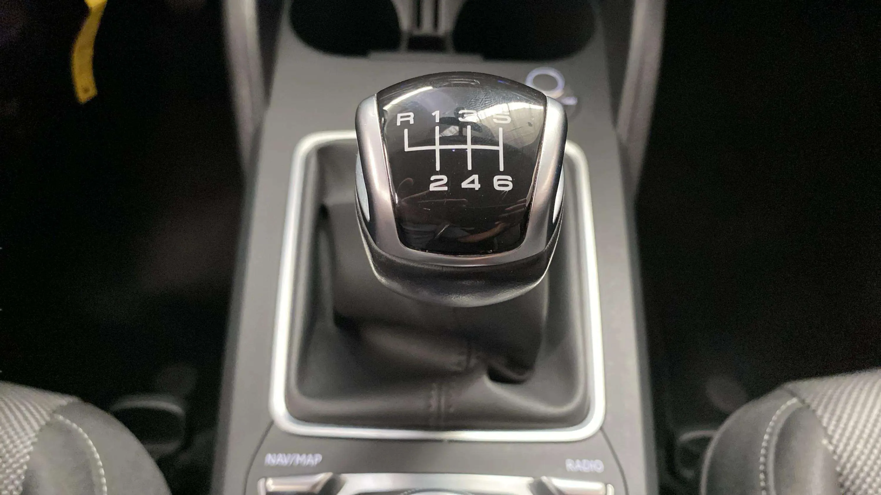 Audi Q2 S line 30 TDI - foto 30