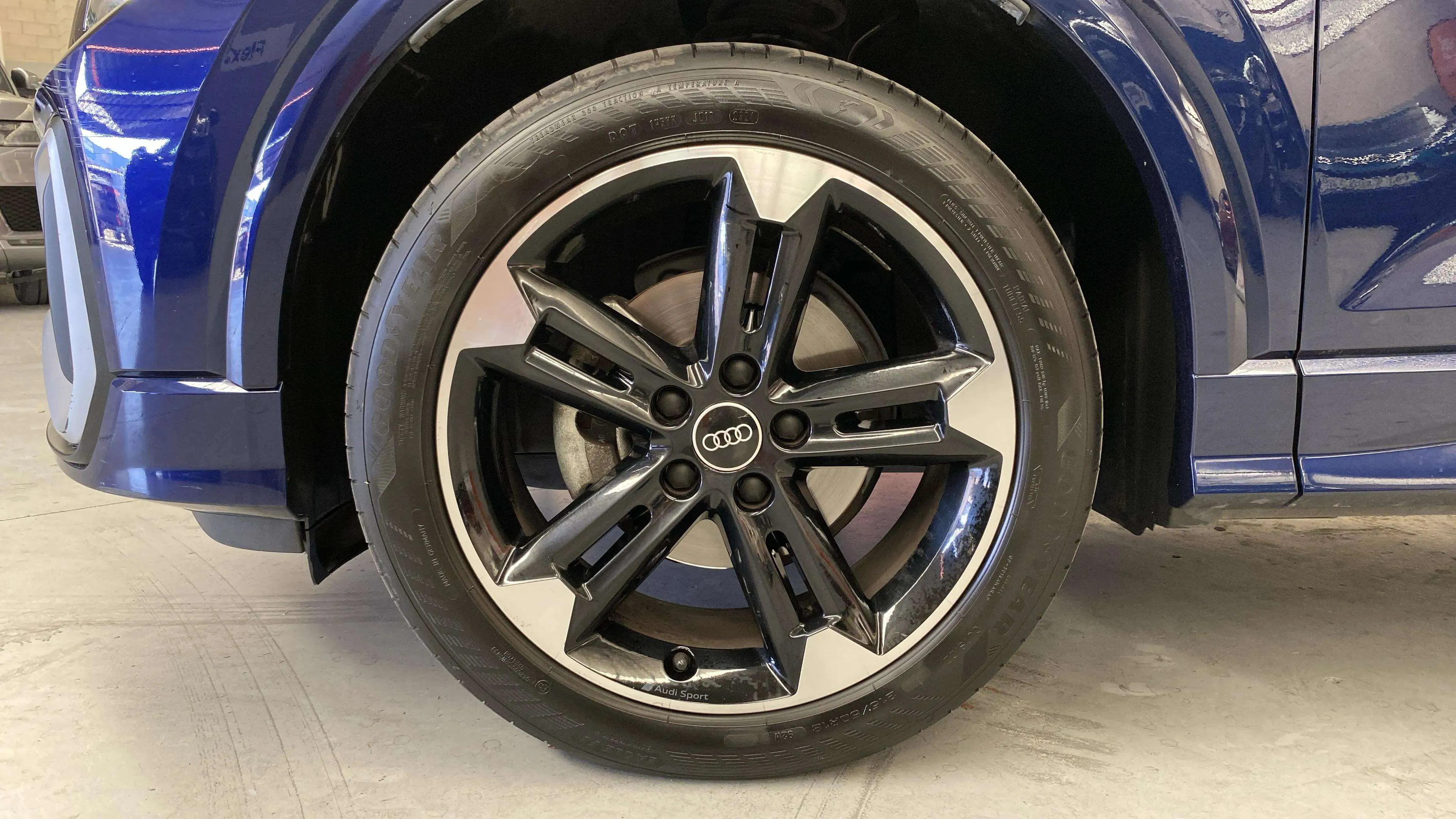 Audi Q2 S line 30 TDI - foto 36