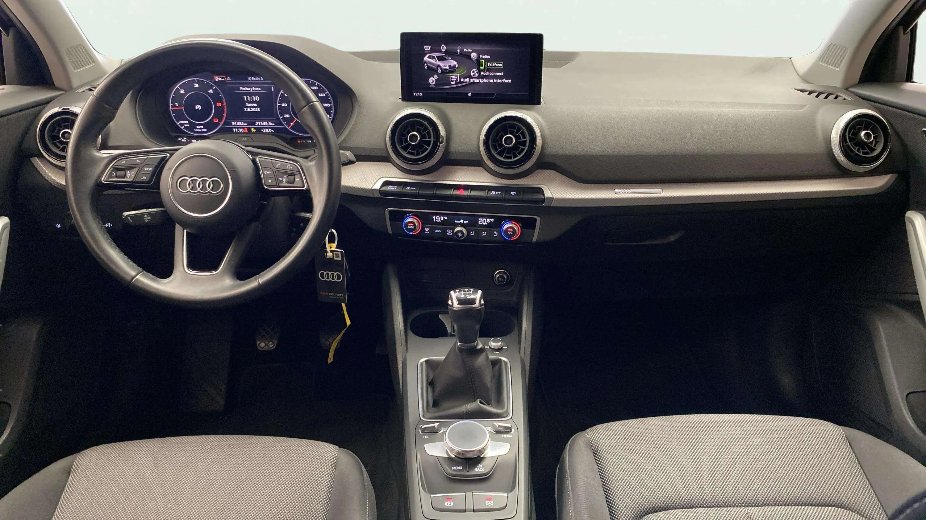 Audi Q2 S line 30 TDI - foto 13
