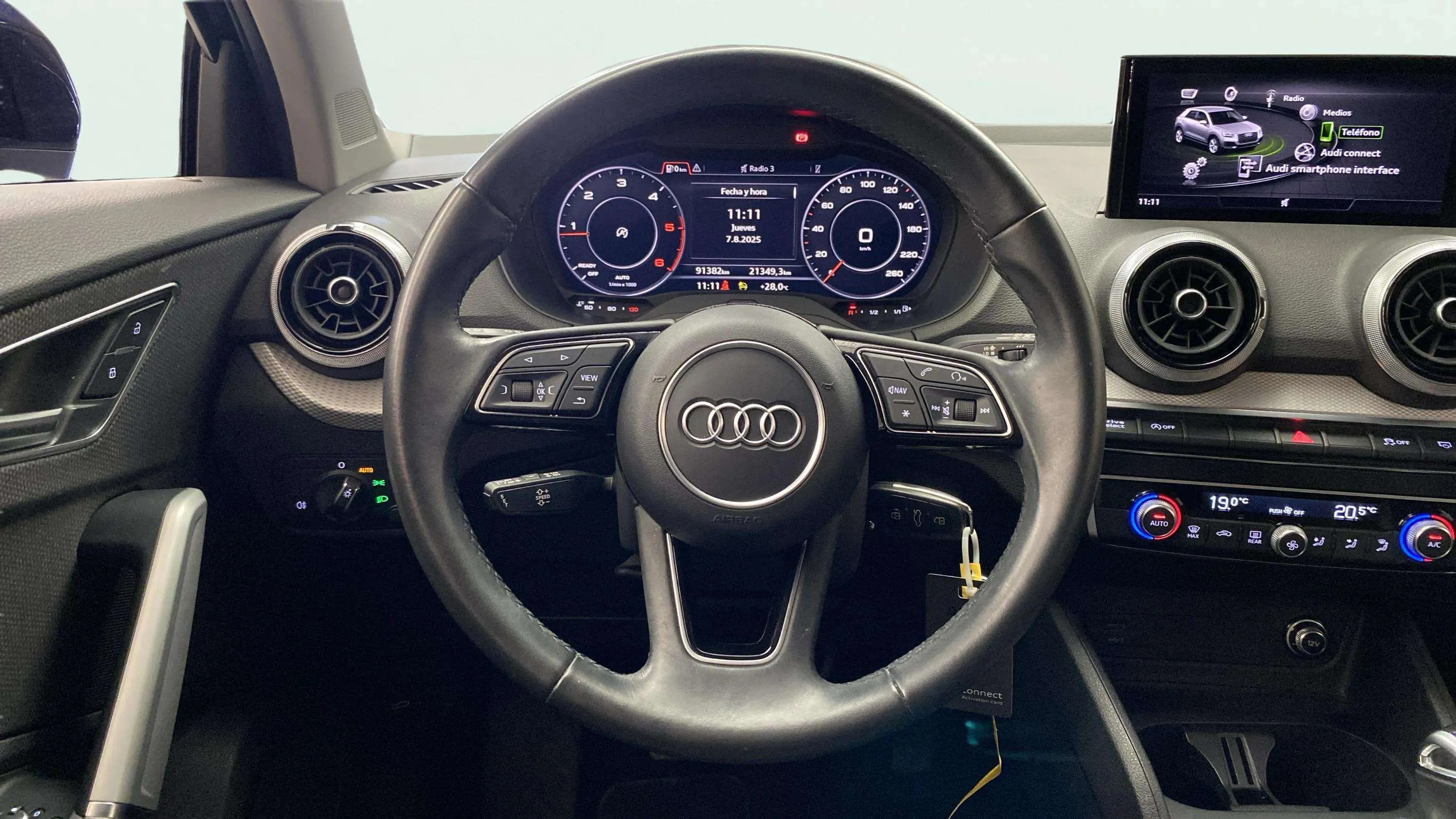 Audi Q2 S line 30 TDI - foto 17