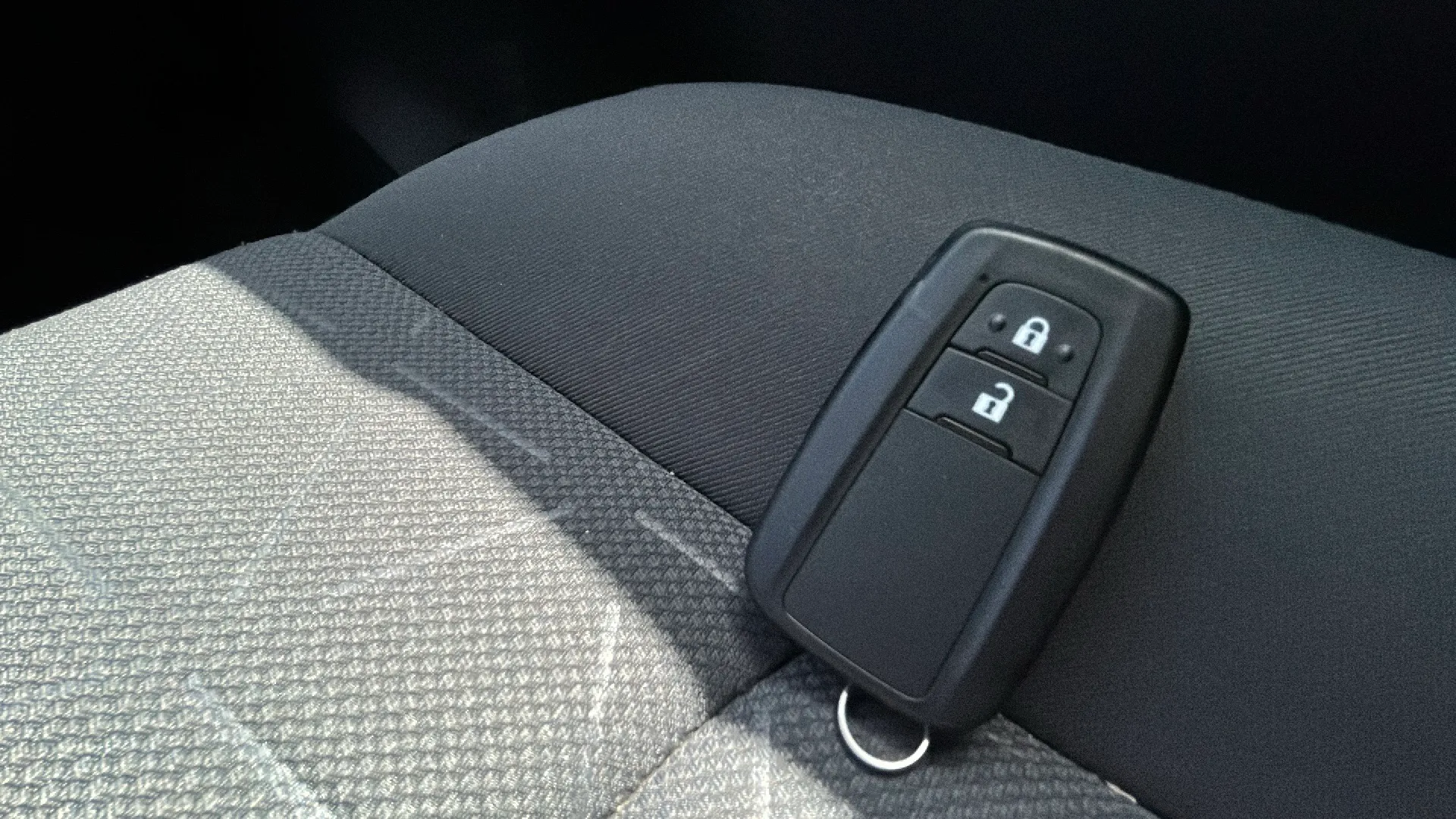 Toyota RAV4 2.5l 220H Business - foto 45