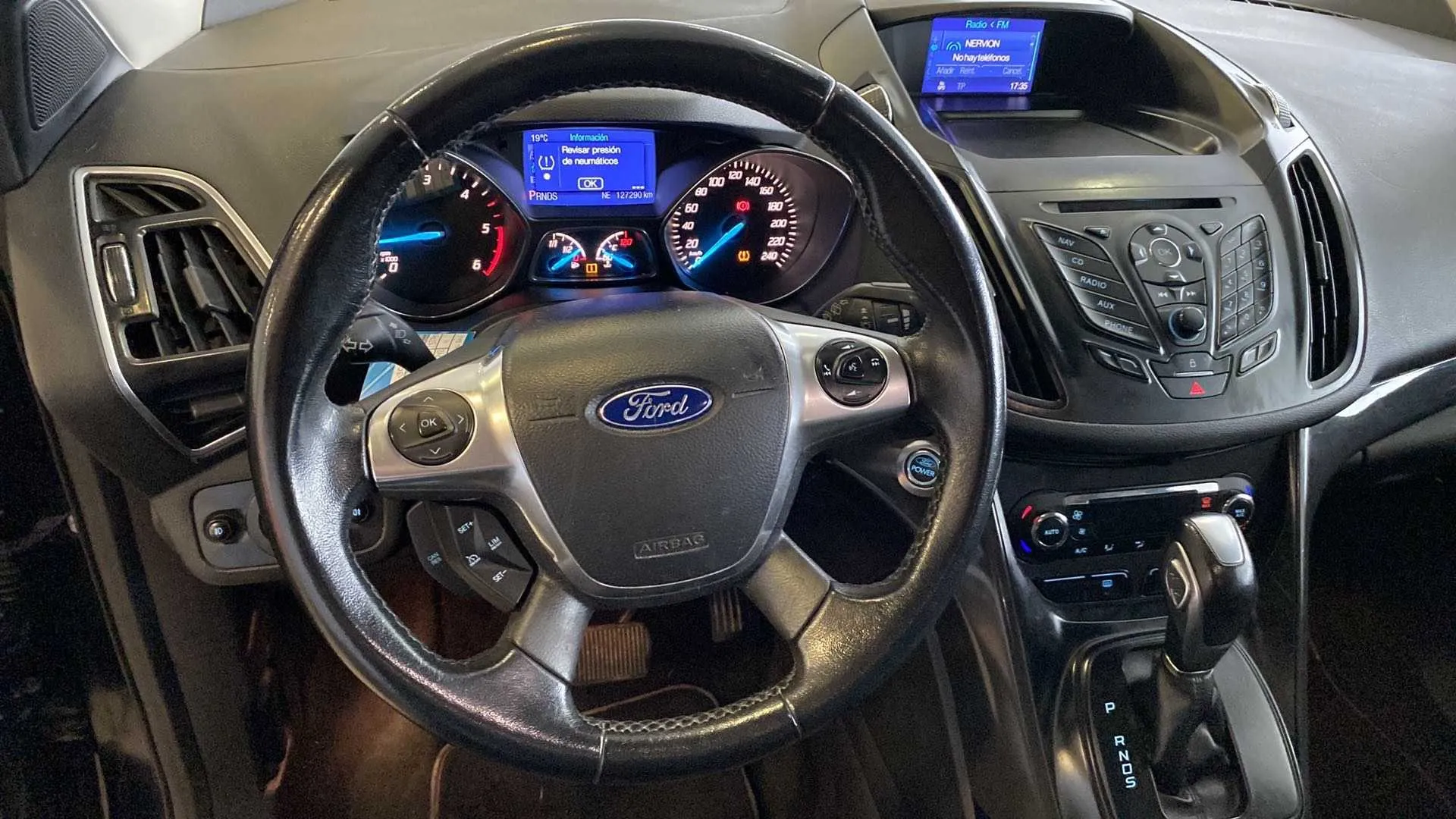Ford Kuga 2.0 TDCi 140 4x4 Titanium Powershift - foto 13