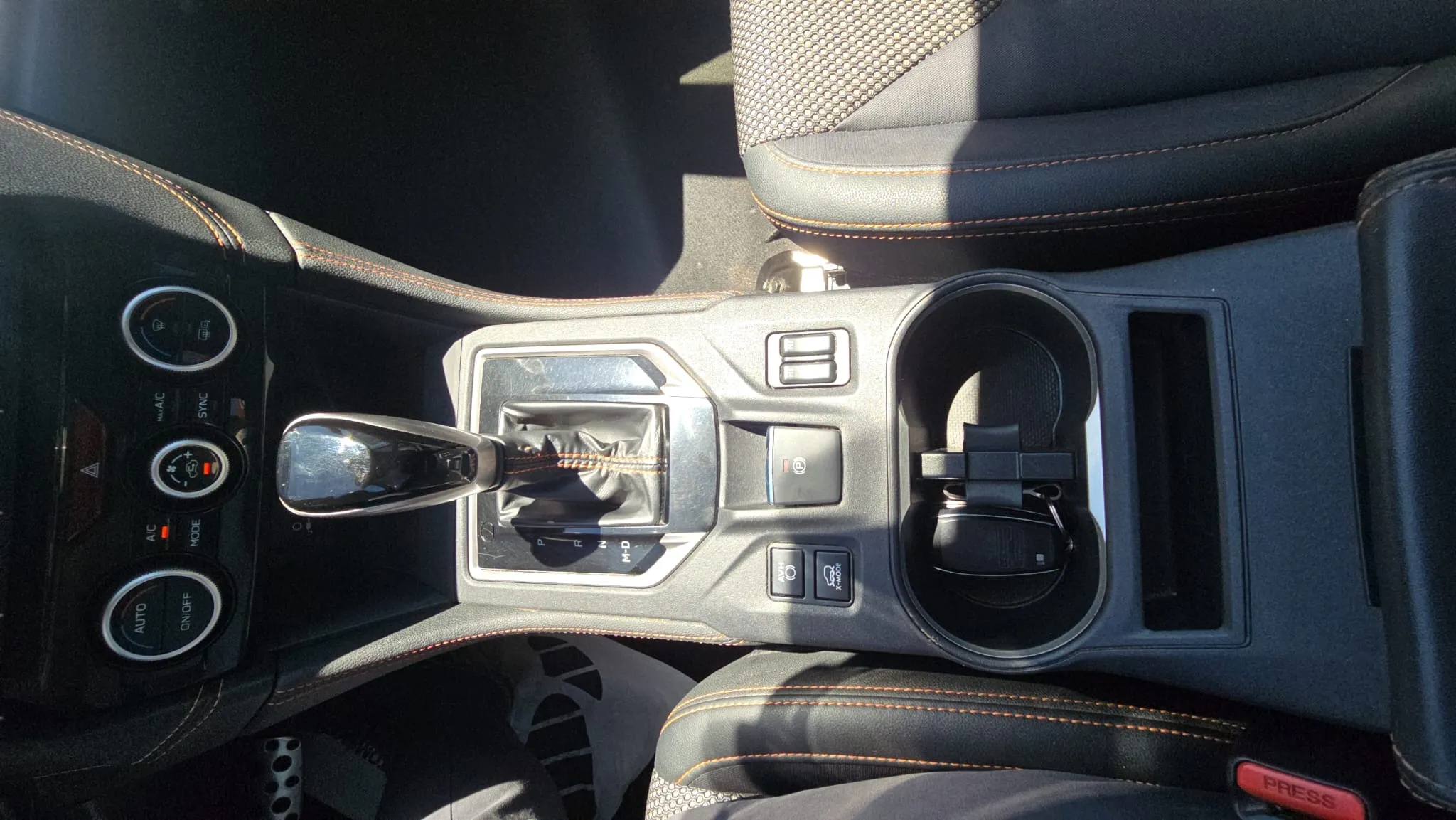 Subaru XV 2.0i Hybrid CVT Sport Plus - foto 15