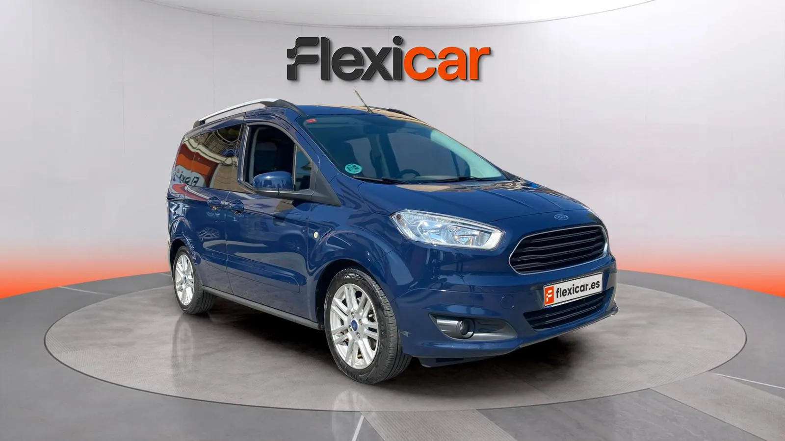 Ford Tourneo Courier 1.0 EcoBoost Titanium