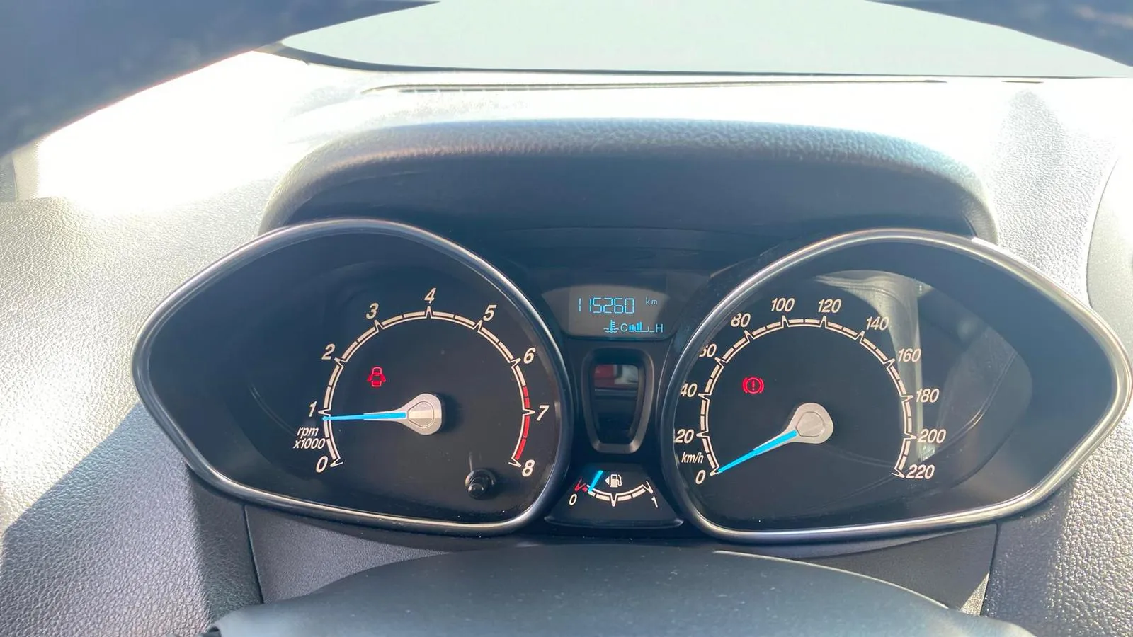 Ford Tourneo Courier 1.0 EcoBoost Titanium - foto 8