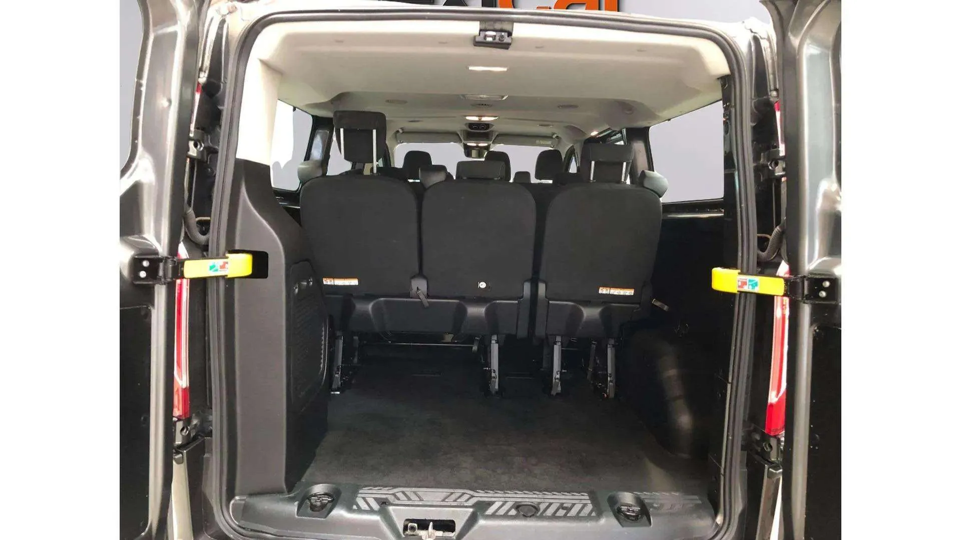 Ford Transit Custom Kombi FT 320 L2 Trend 2.0 Ecobule - foto 12