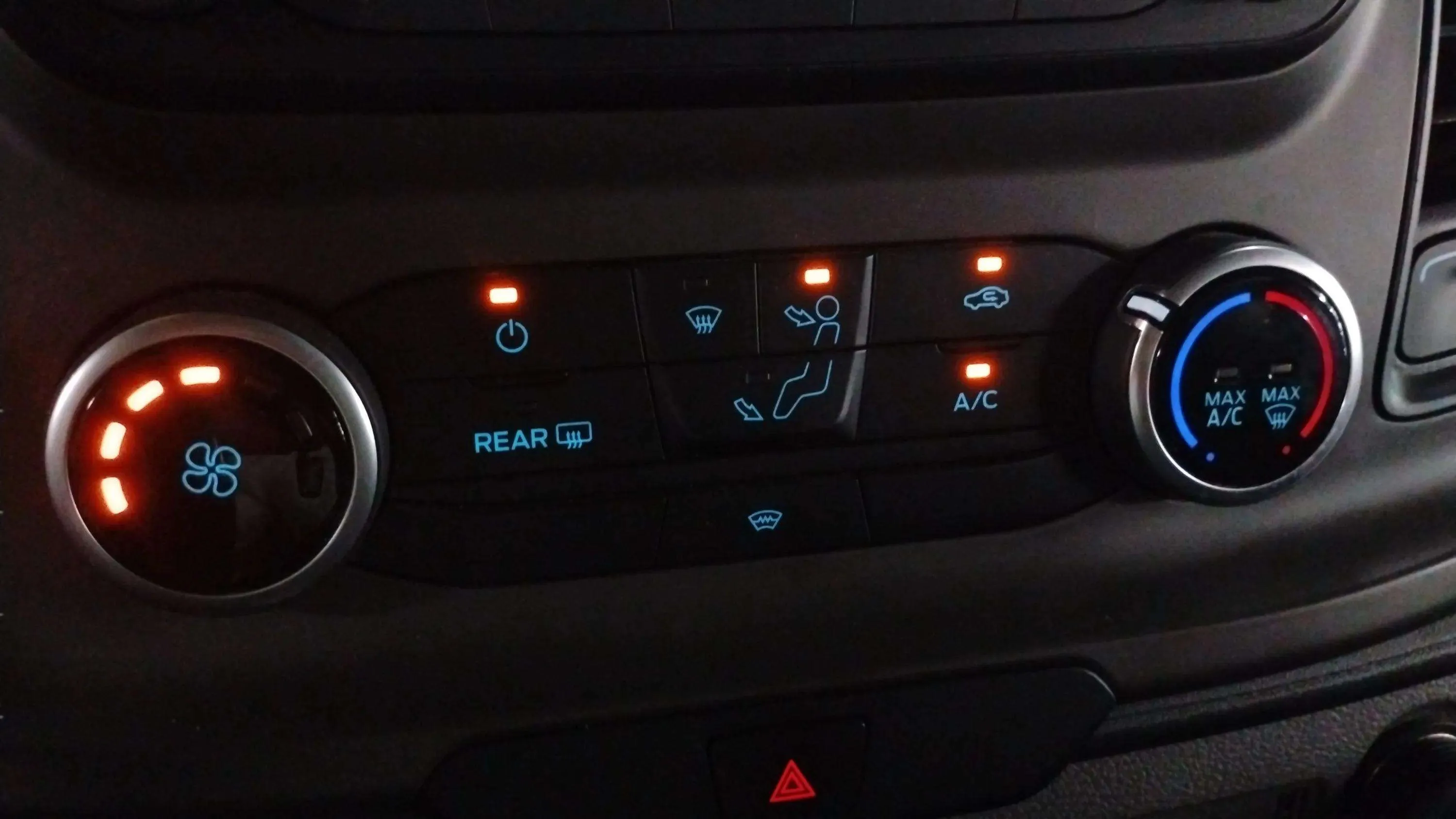 Ford Transit Custom Kombi FT 320 L2 Trend 2.0 Ecobule - foto 19