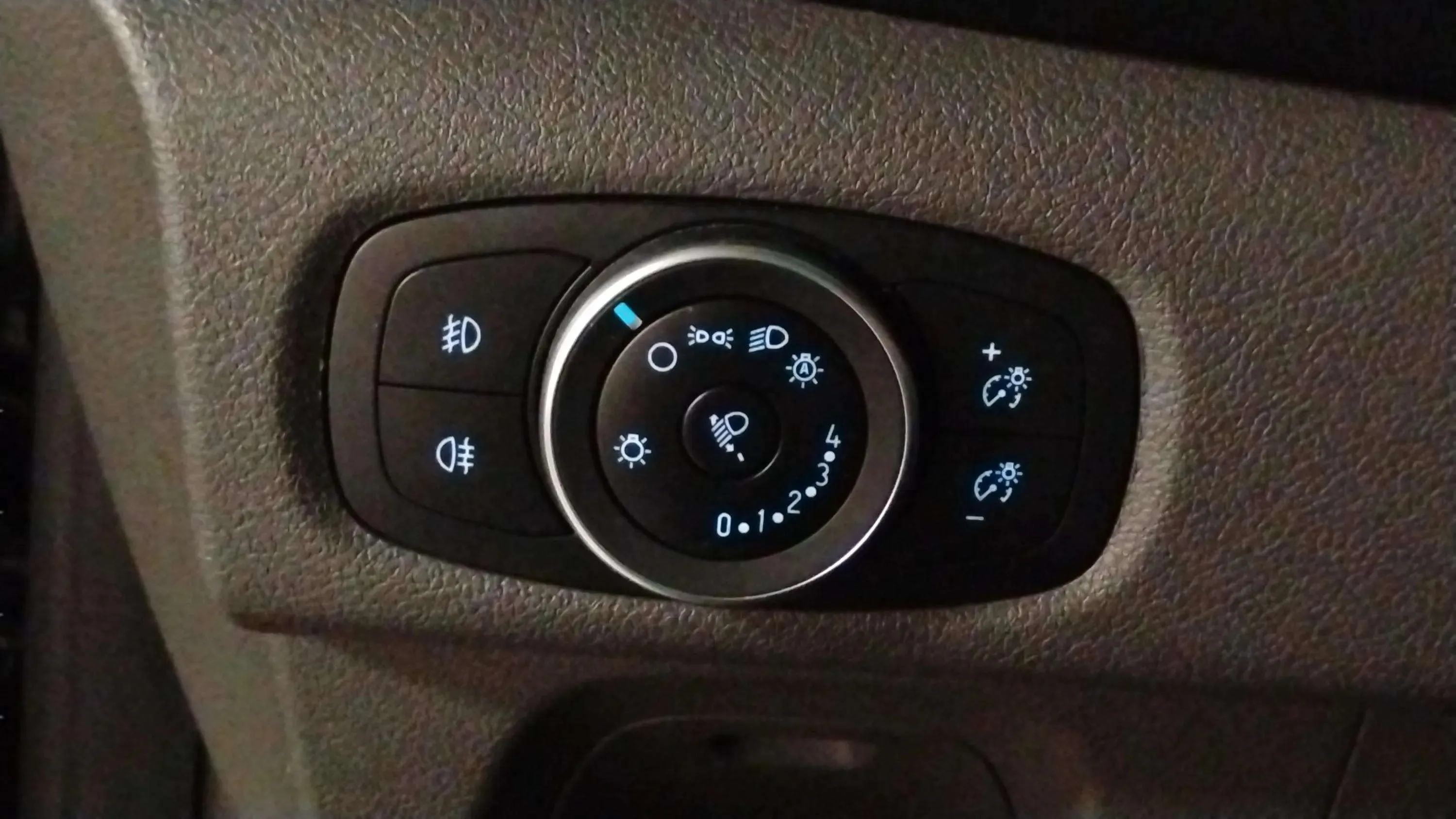 Ford Transit Custom Kombi FT 320 L2 Trend 2.0 Ecobule - foto 18