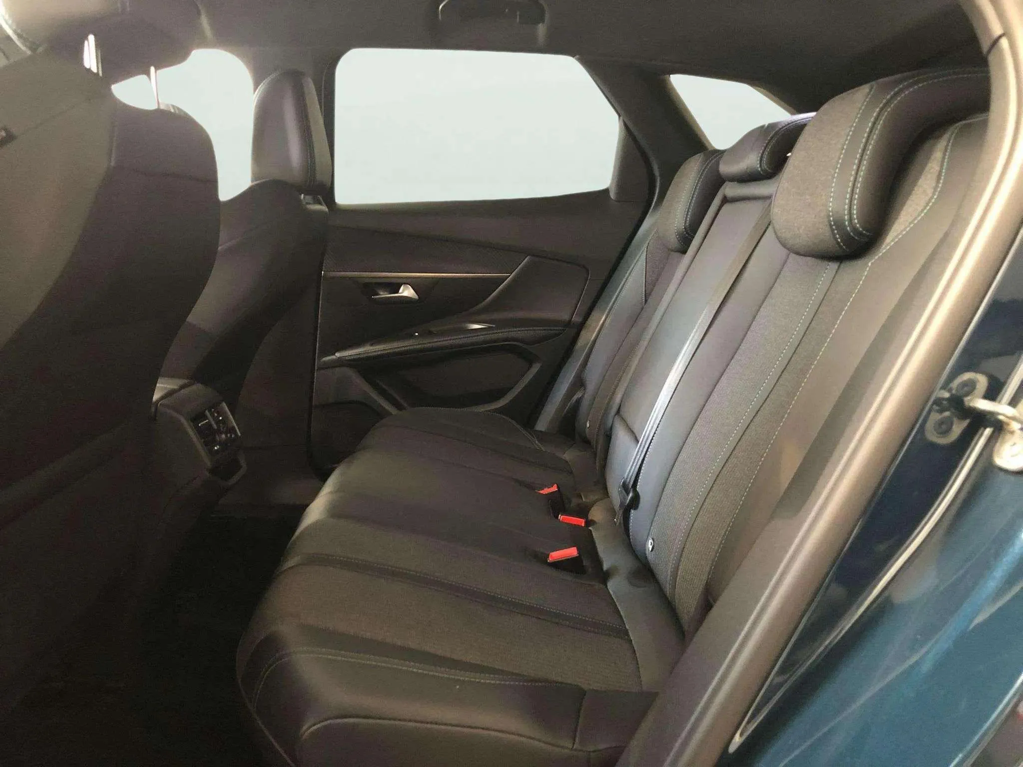 Peugeot 3008 1.2 PureTech Allure Pack - foto 7