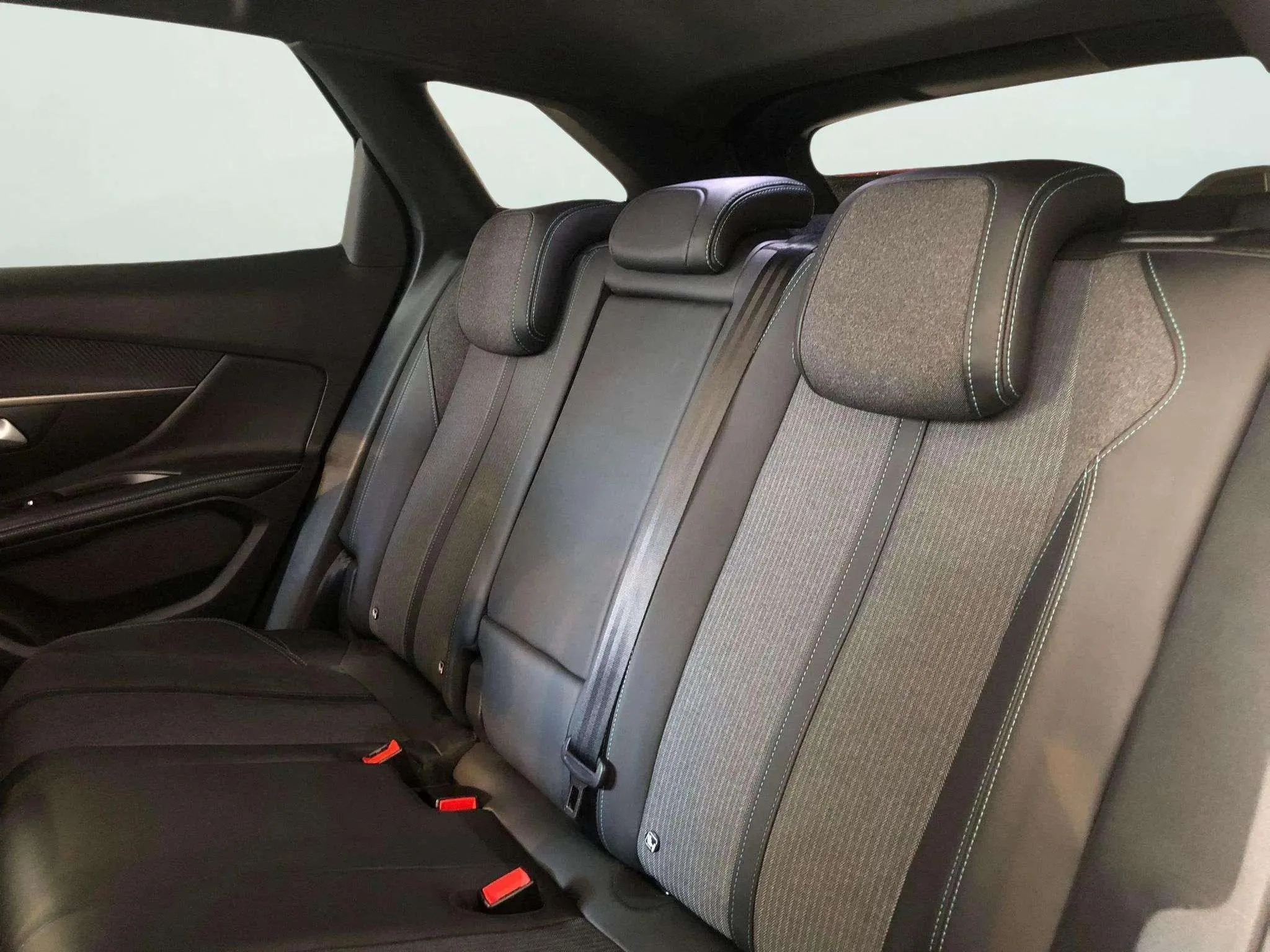 Peugeot 3008 1.2 PureTech Allure Pack - foto 8