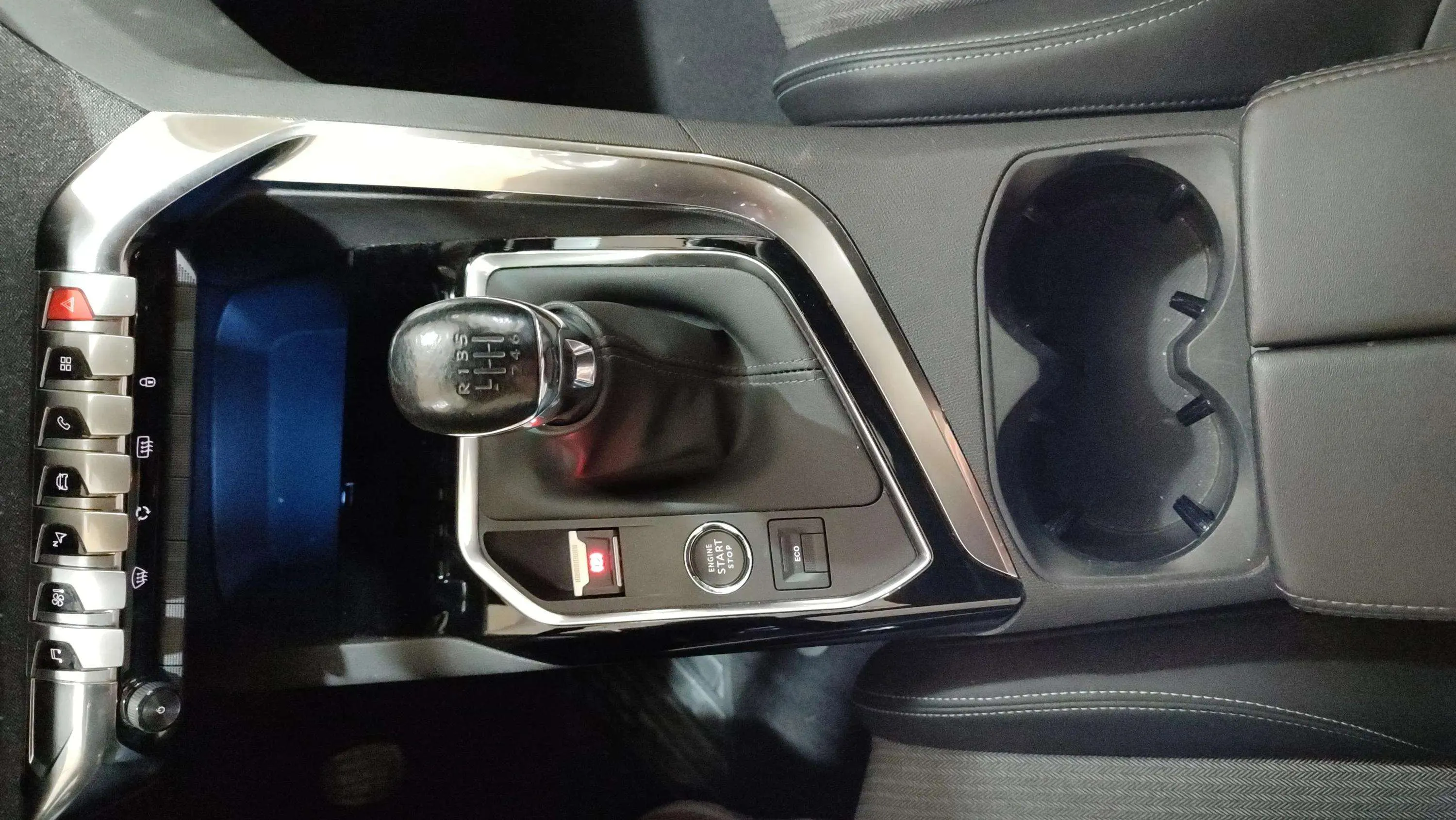 Peugeot 3008 1.2 PureTech Allure Pack - foto 20