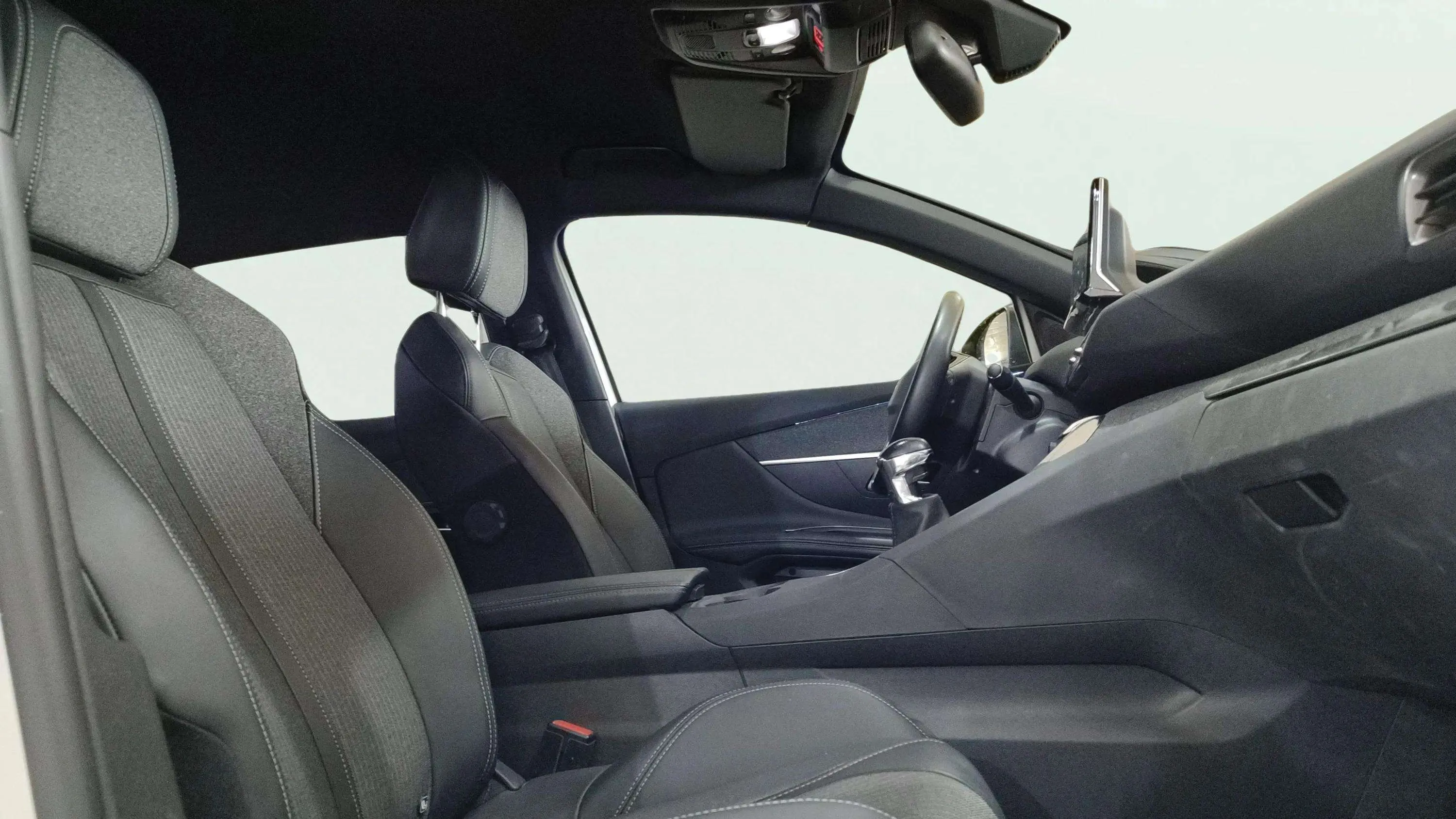 Peugeot 3008 1.2 PureTech Allure Pack - foto 24