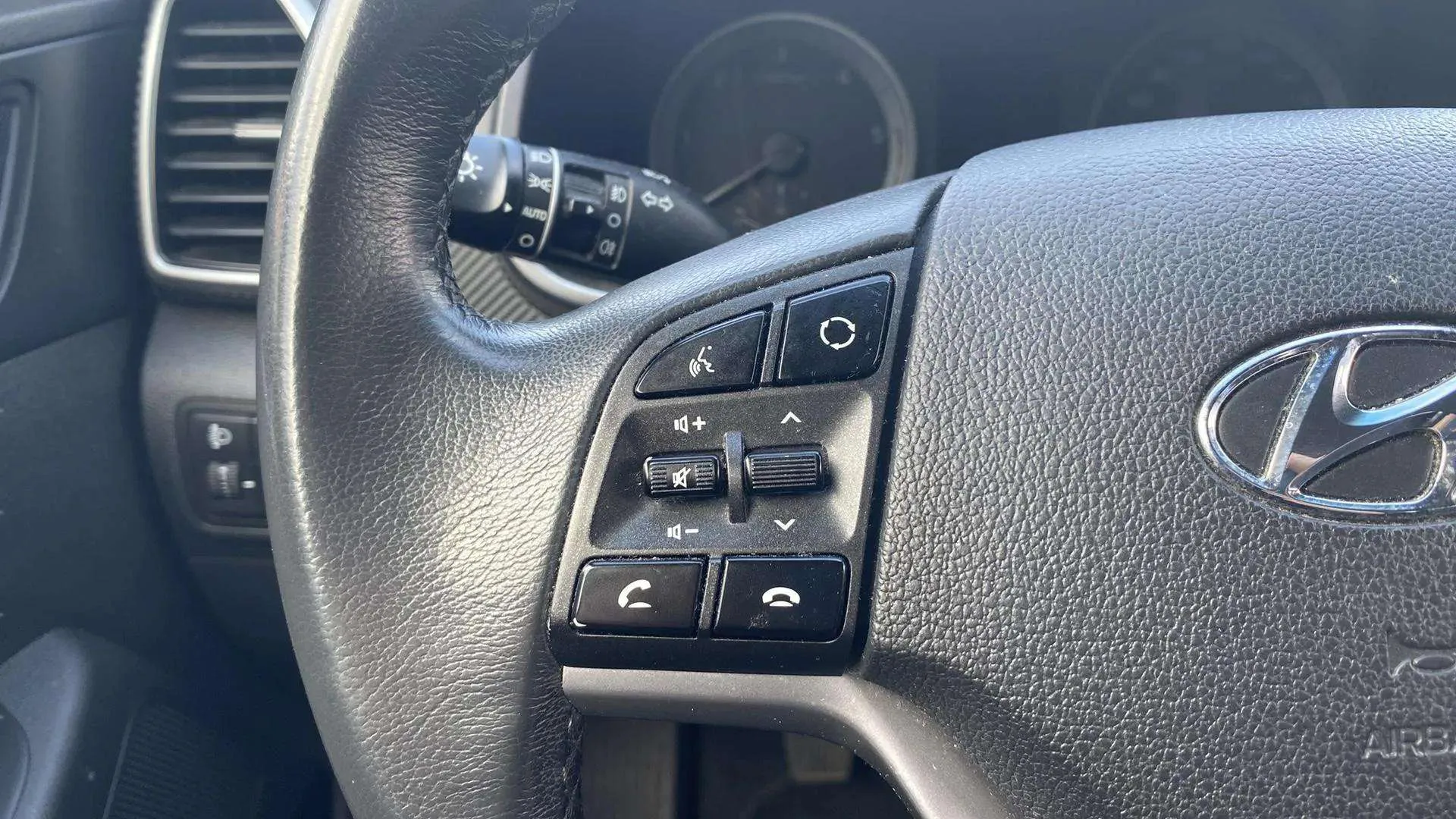Hyundai Tucson 1.6 CRDi 48V SLE 4x2 - foto 12