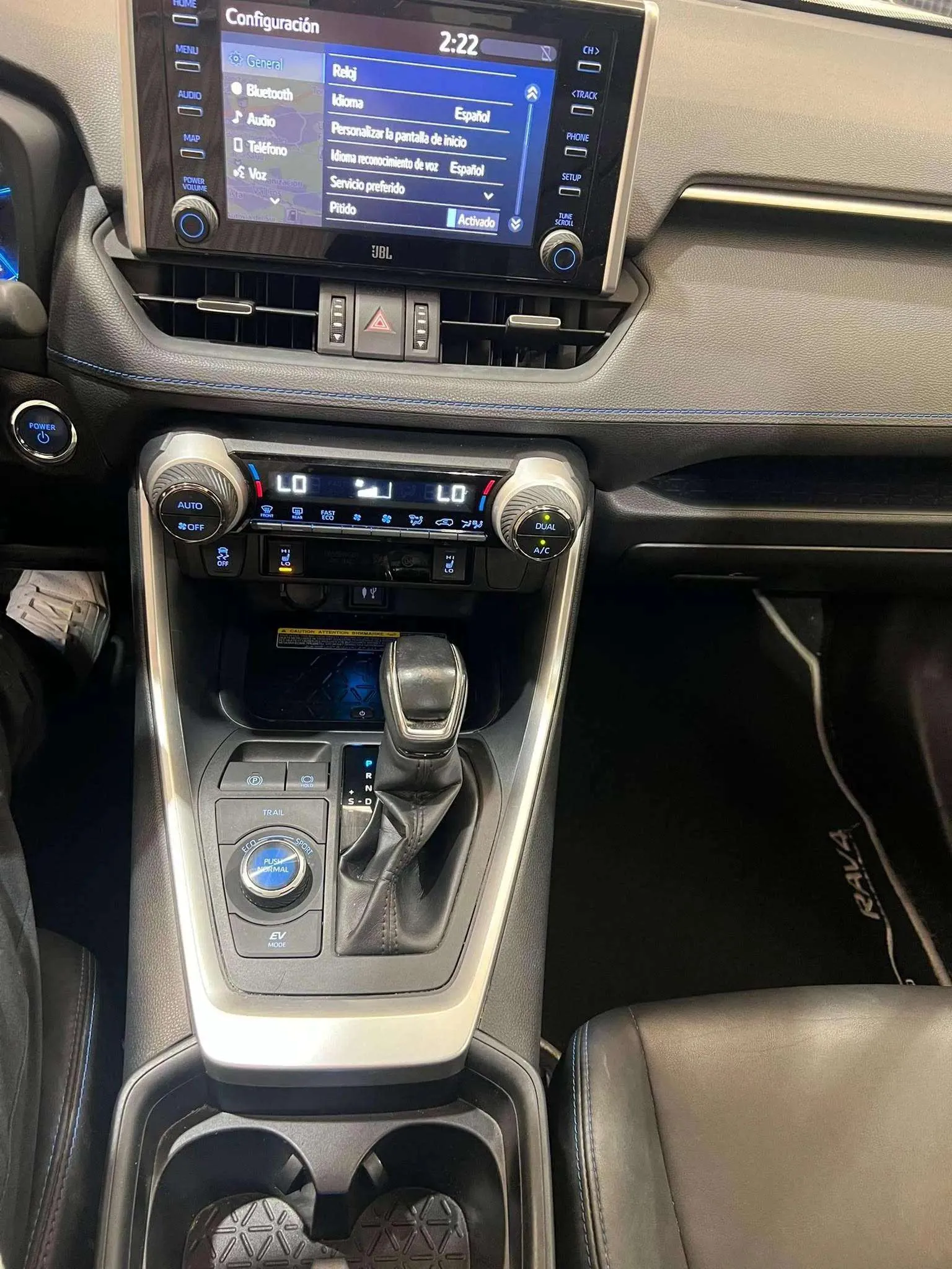 Toyota RAV4 2.5l 220H Luxury 4WD - foto 20