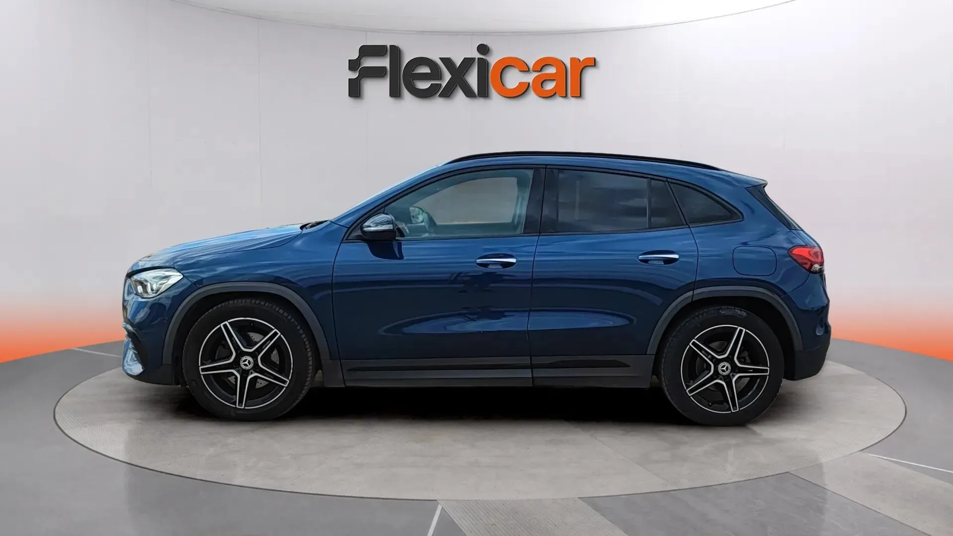 Mercedes-Benz GLA 200 D - foto 4