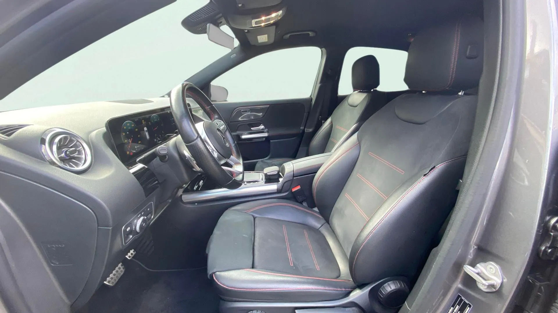 Mercedes-Benz GLA 200 D - foto 12