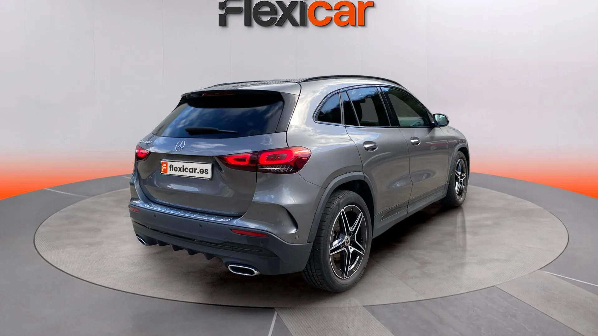 Mercedes-Benz GLA 200 D - foto 8