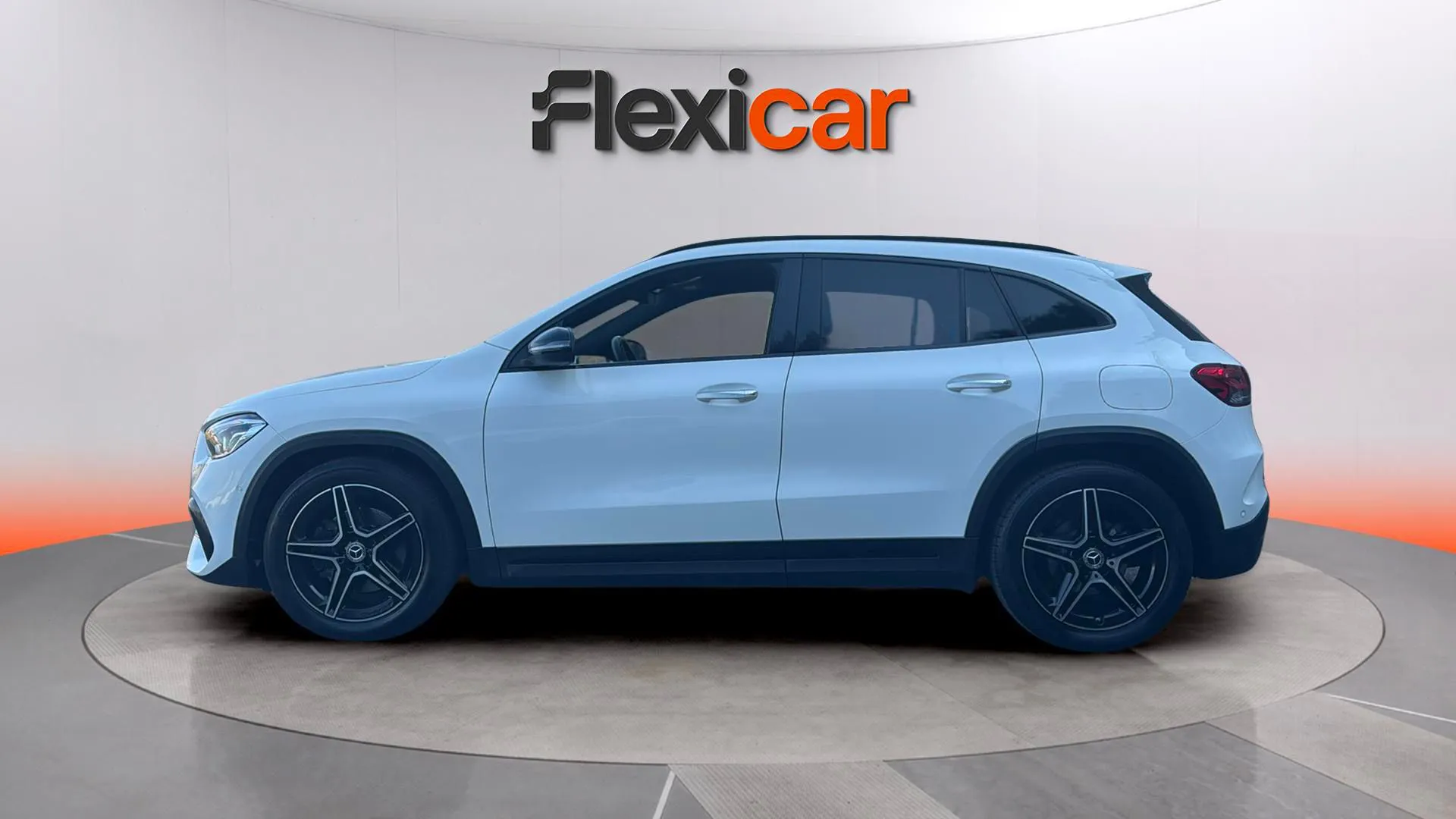 Mercedes-Benz GLA 200 D - foto 5