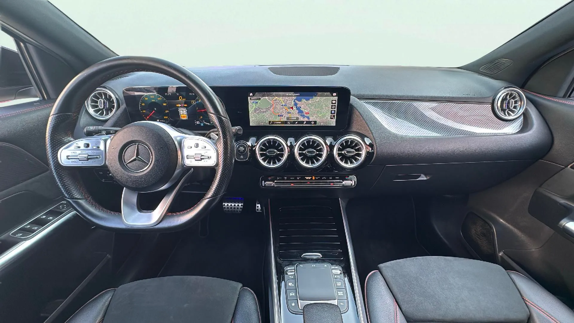 Mercedes-Benz GLA 200 D - foto 12