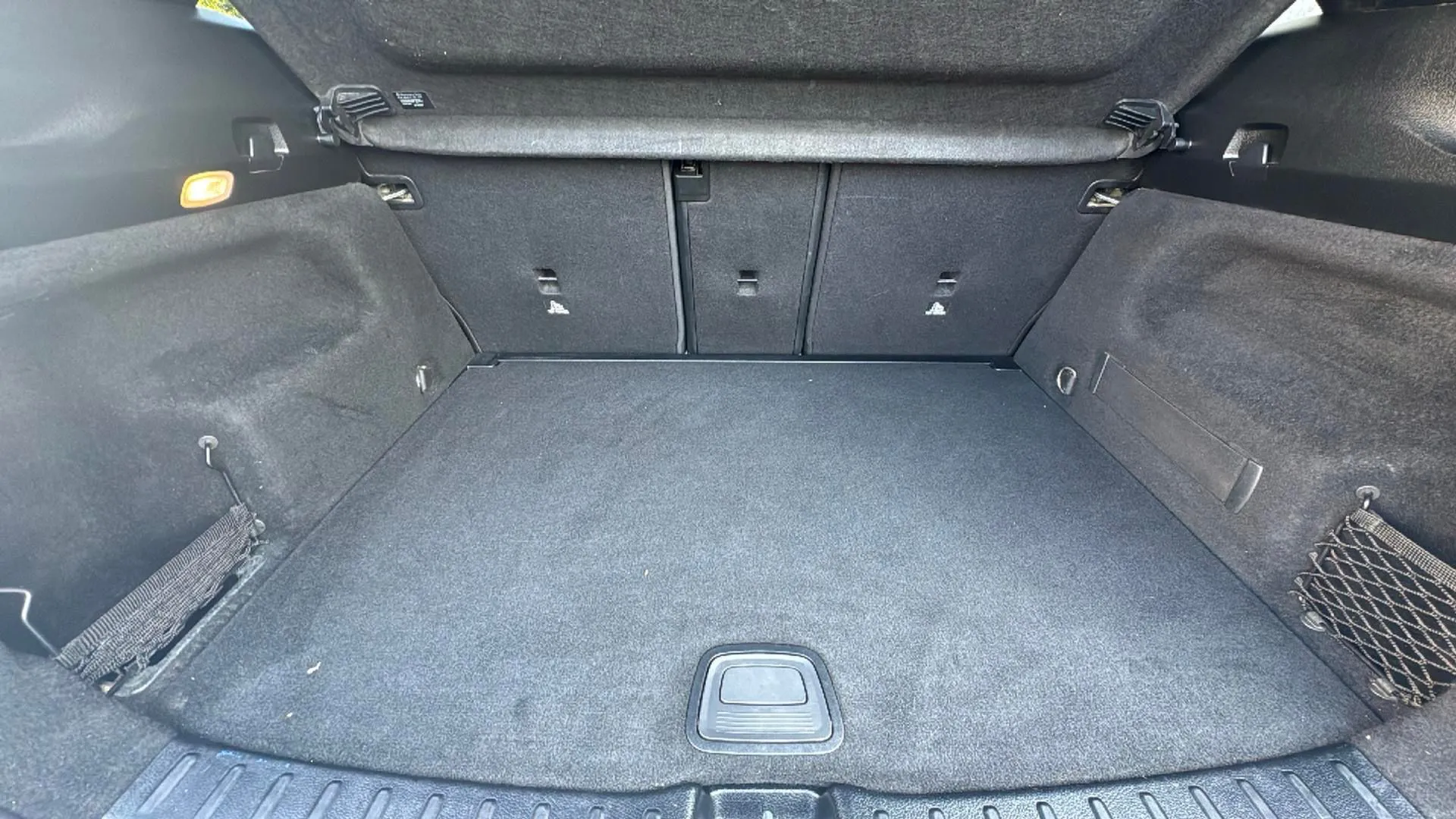 Mercedes-Benz GLA 200 D - foto 17